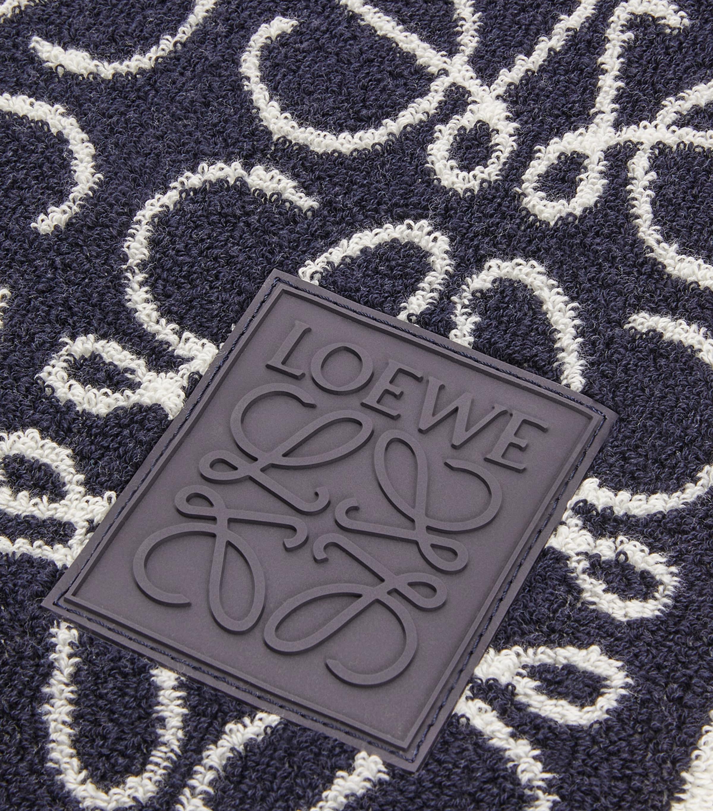 【LOEWE】95X185 ANAGRAM TOWEL◆T000229X01 Towel in cotton Brown - LOEWE