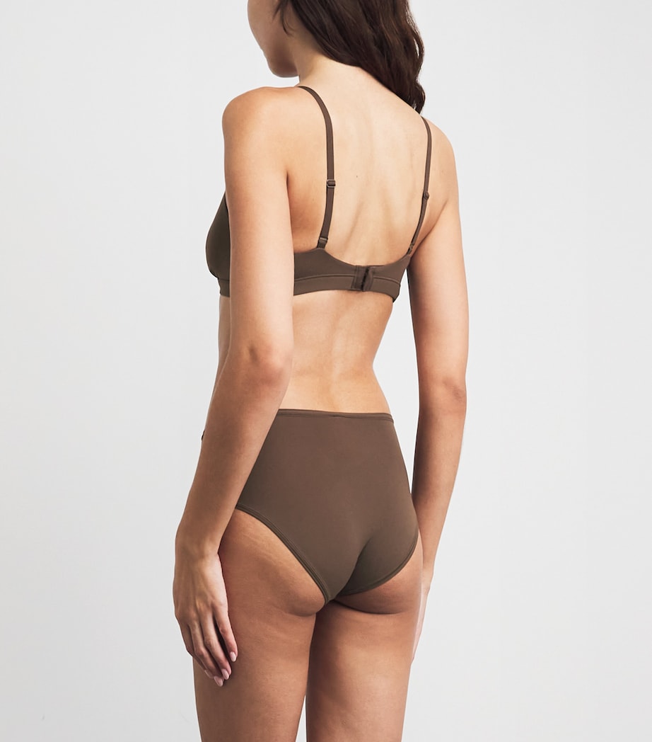 Skims Womens Fits Everybody Triangle Bralette Cocoa Image 3