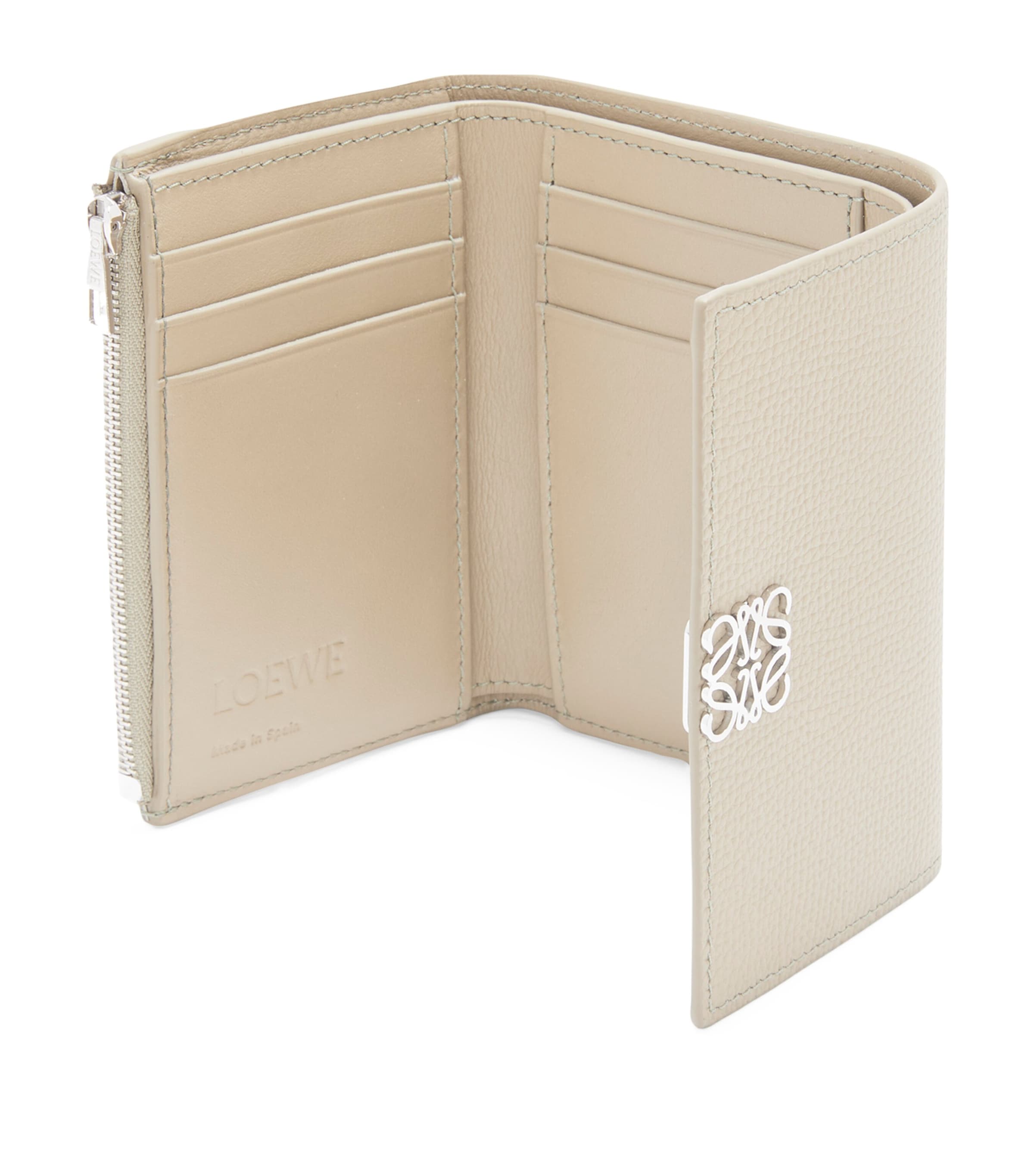 Leather Anagram Vertical Wallet LIGHT GHOST Image 3