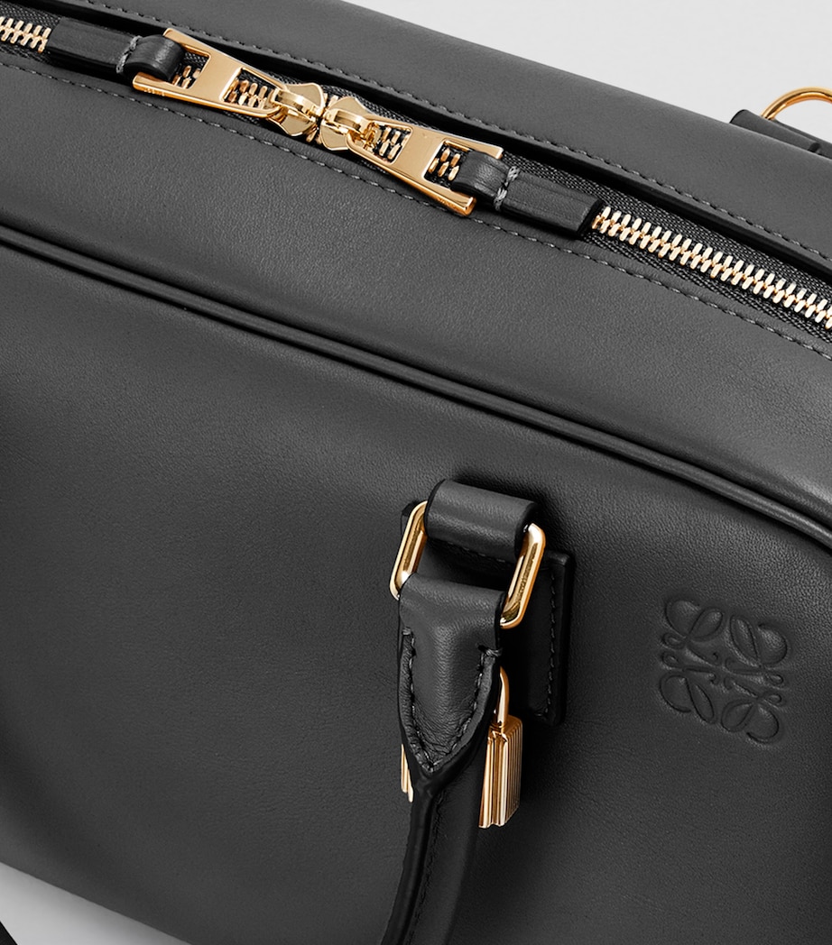 Leather Amazona 32 Top-Handle Bag BLACK Image 7