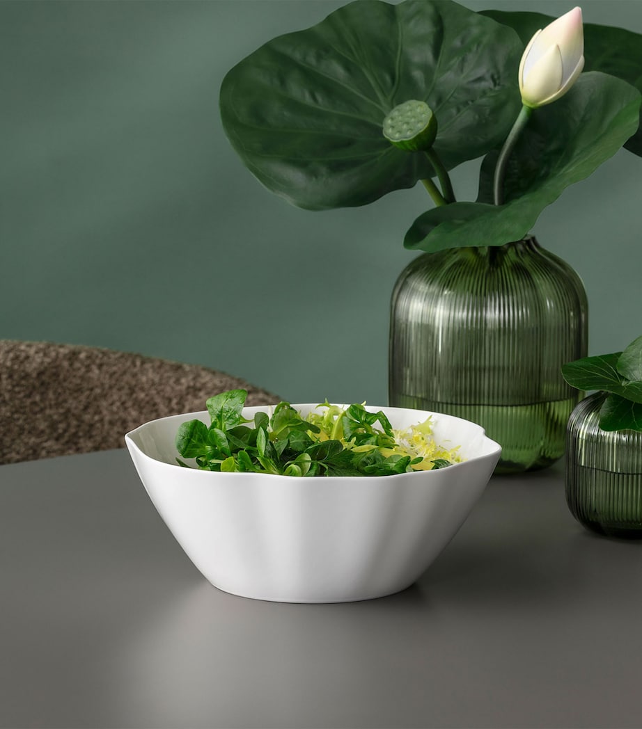 Villeroy & Boch Porcelain Pura Salad Bowl (26cm) White Image 2