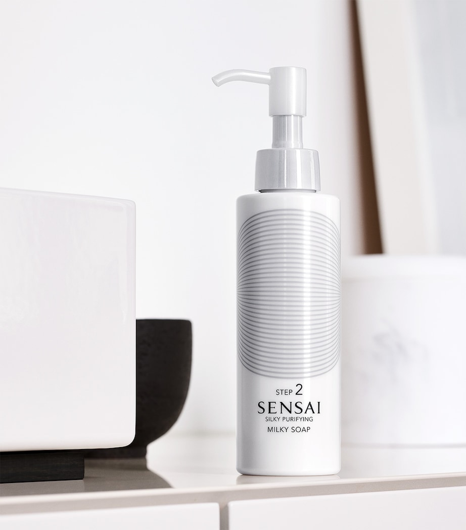 Silky Purifying Milky Soap (150ml) NO COLOUR Image 3