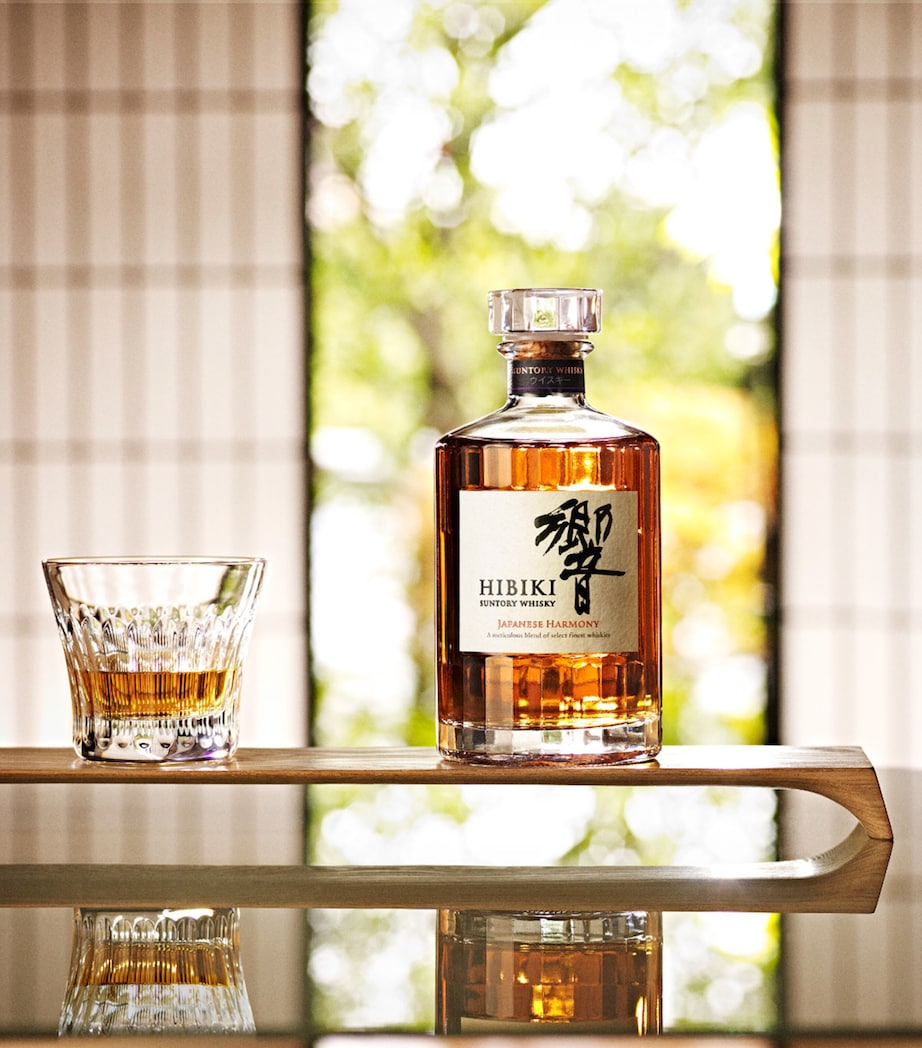 Hibiki Japanese Harmony Whisky (70cl) NO COLOUR Image 2