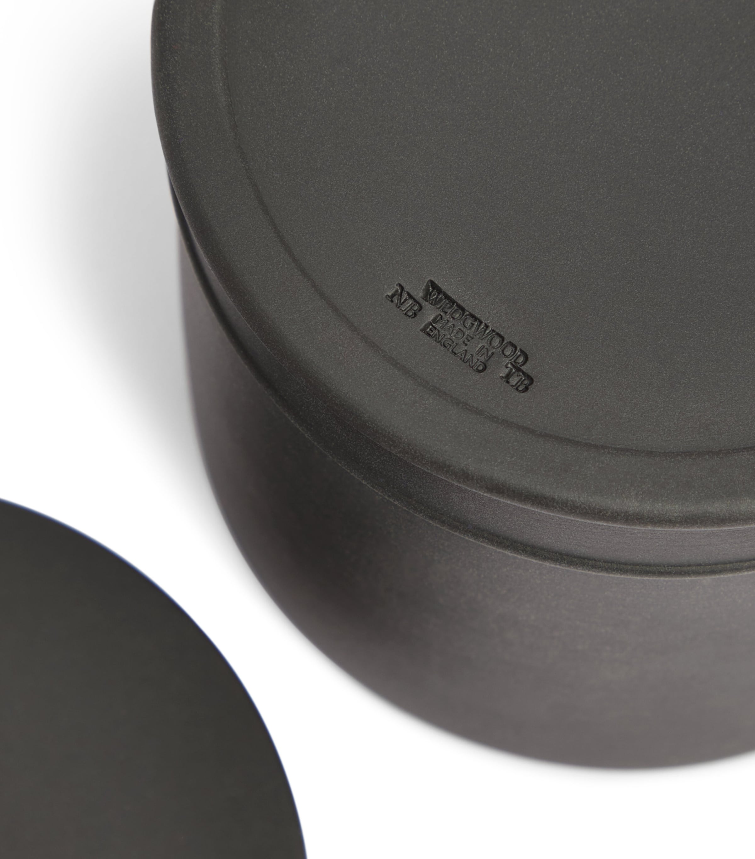 Bacchus Ardant Candle (540g) BLACK Image 7