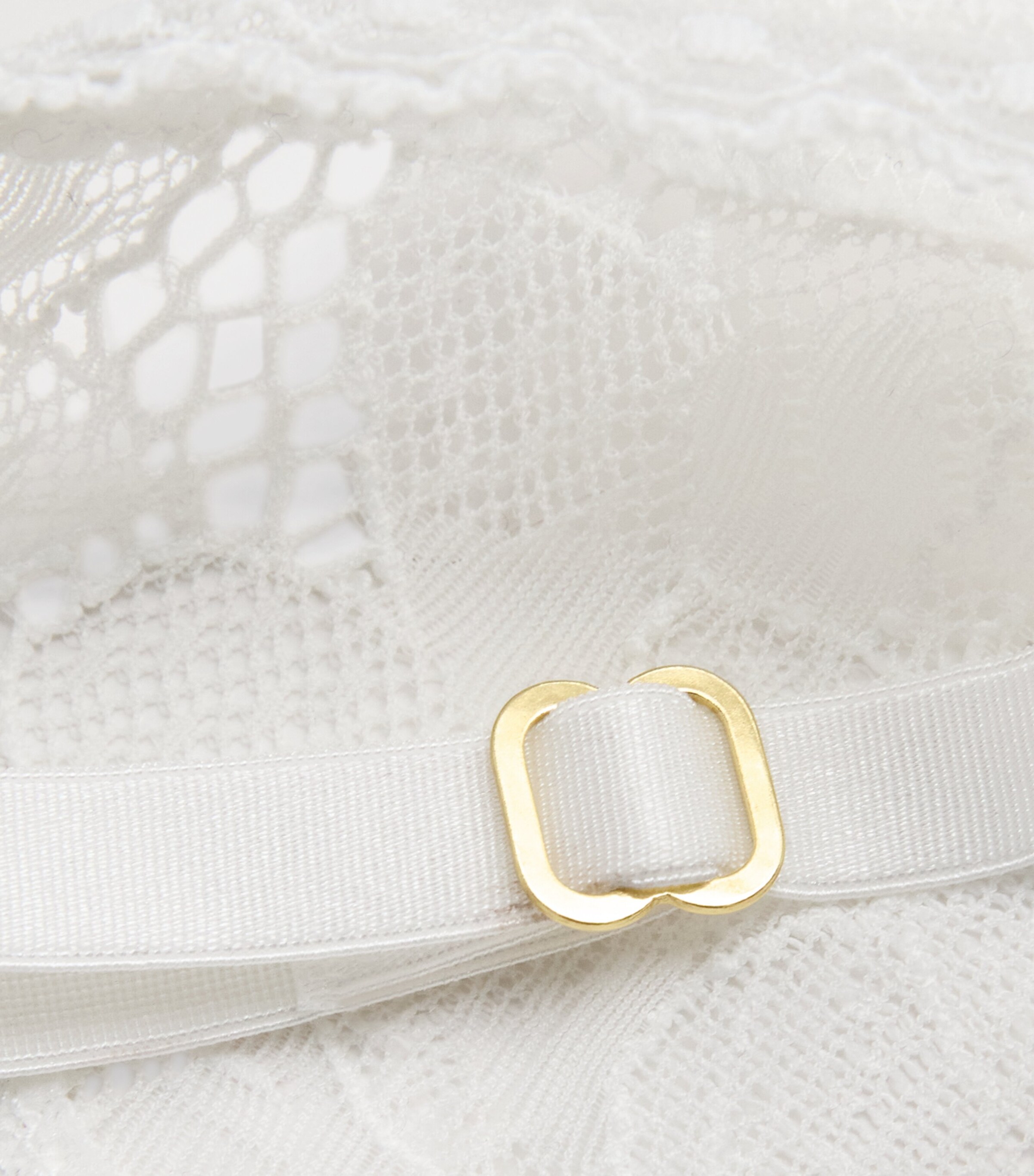 Kiki de Montparnasse Womens Lace Dahlia Thong Ivory Image 4