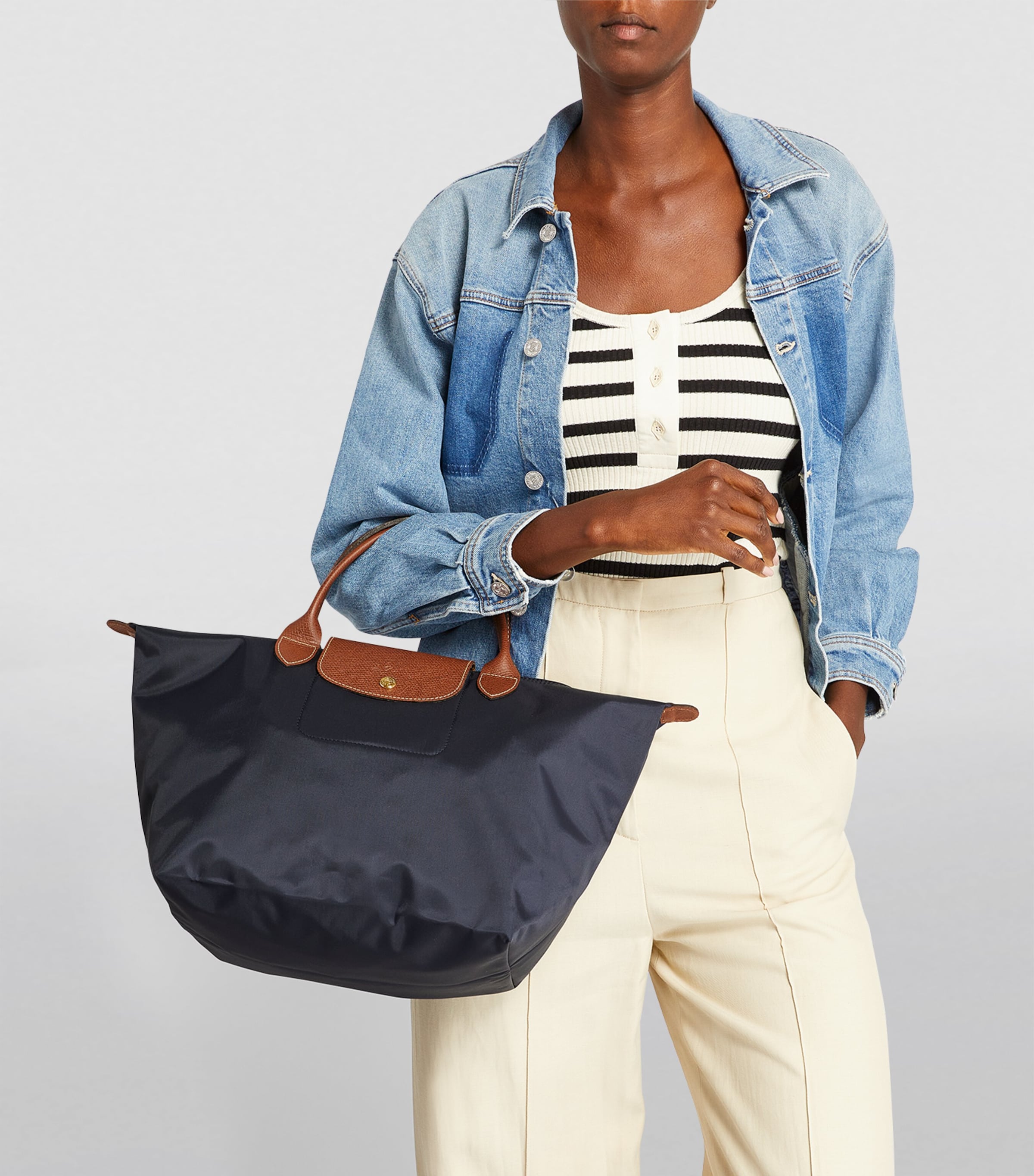 Medium Le Pliage Original Handbag P68 NAVY Image 2