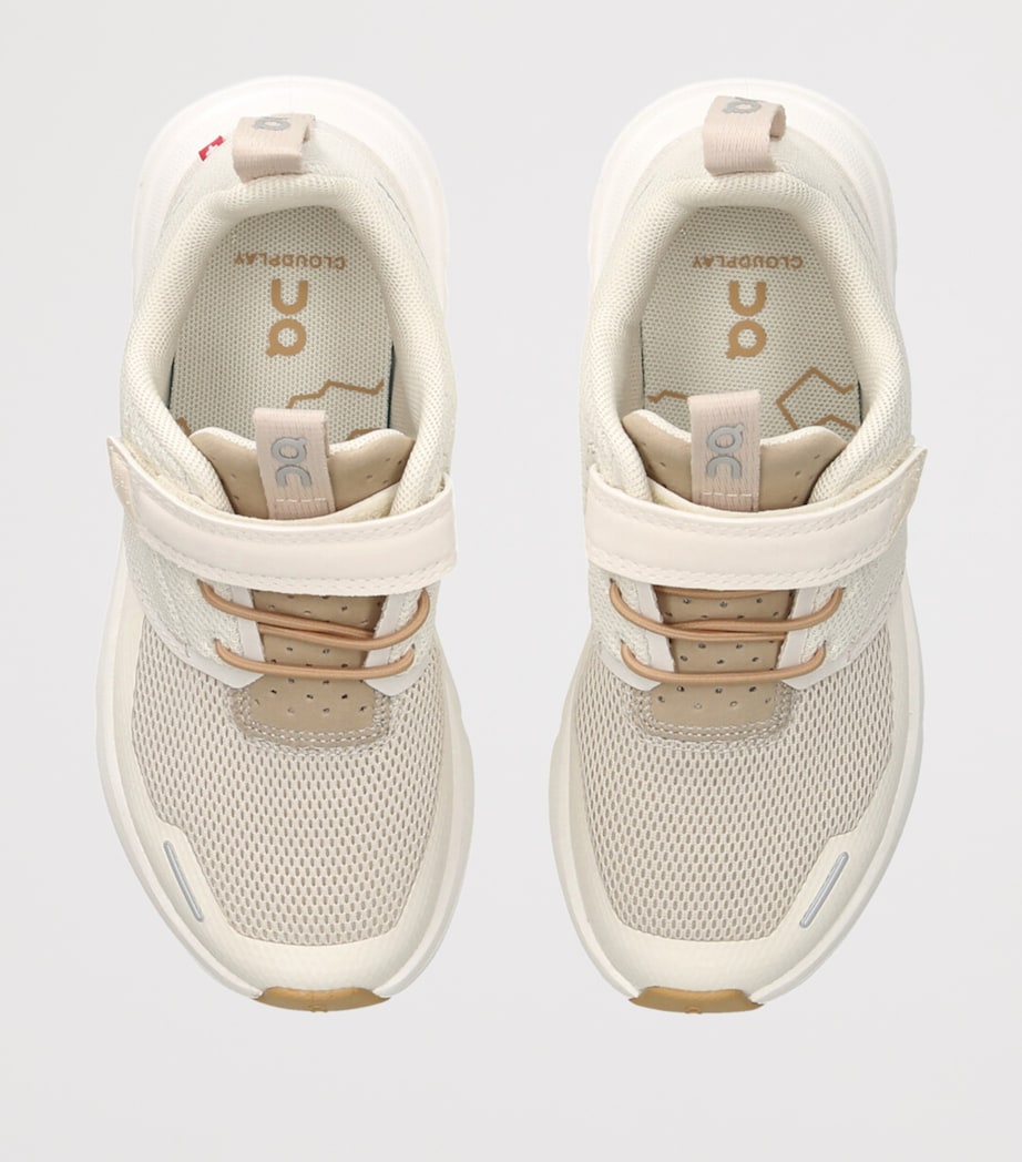 ON Running Cloud Play Trainers Grey/light Image 4