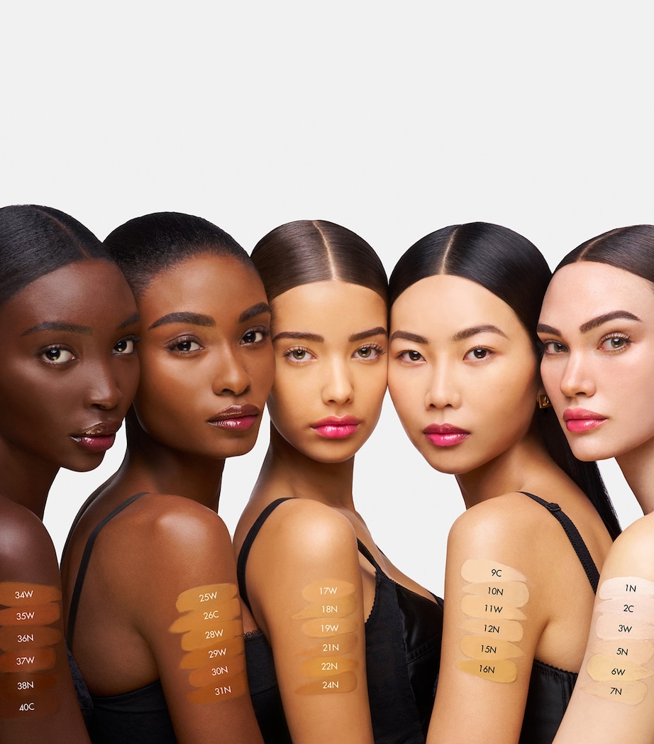 Blueberry Nutri Tint SPF 20 24N SPF Image 4