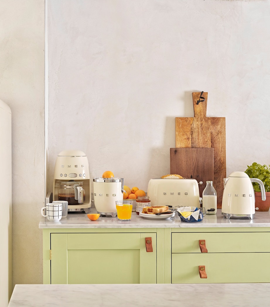 2-Slice Toaster CREAM Image 2