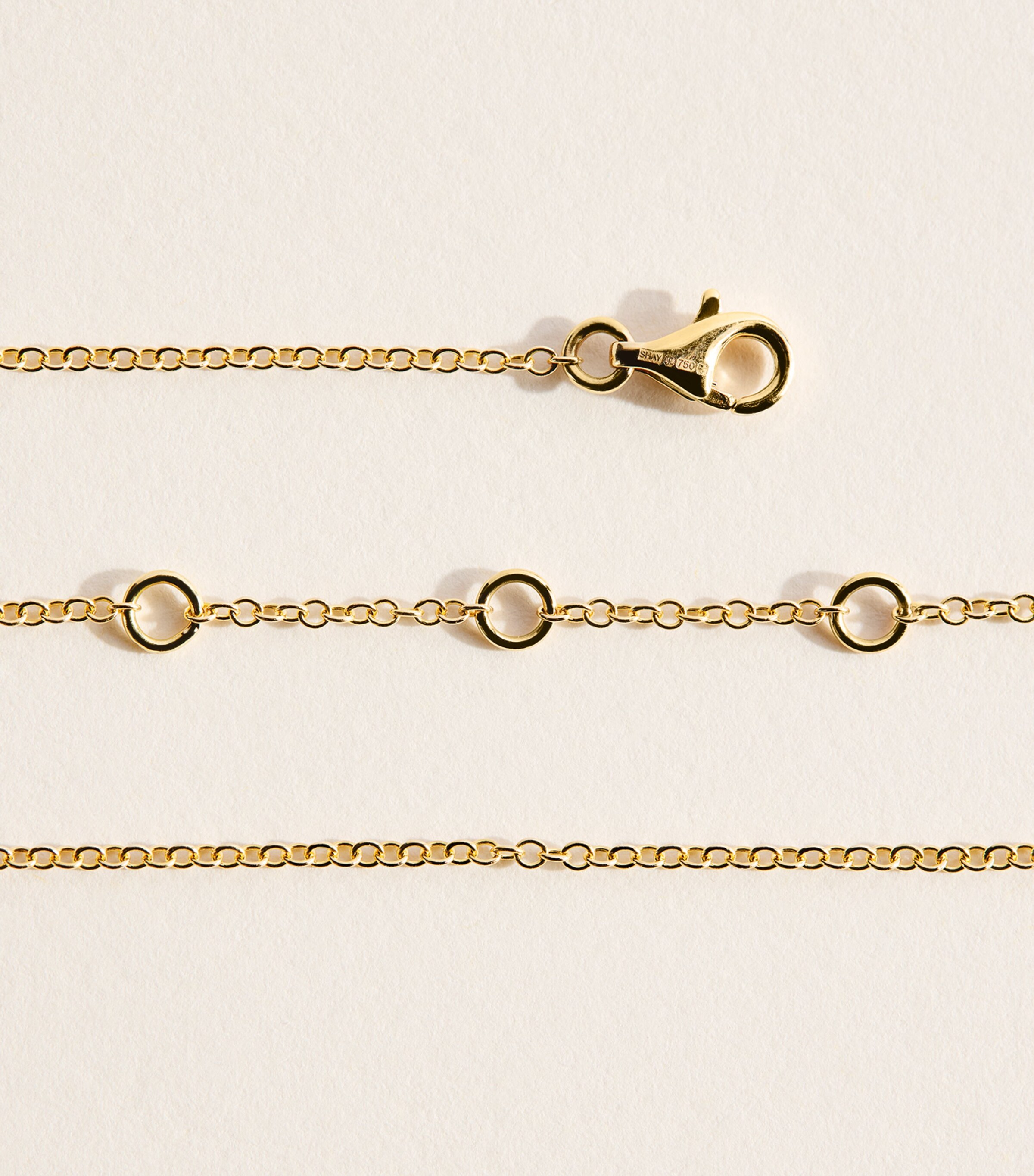 SHAY Yellow Gold and Emerald Ankle Bracelet Yellow Gold Image 4