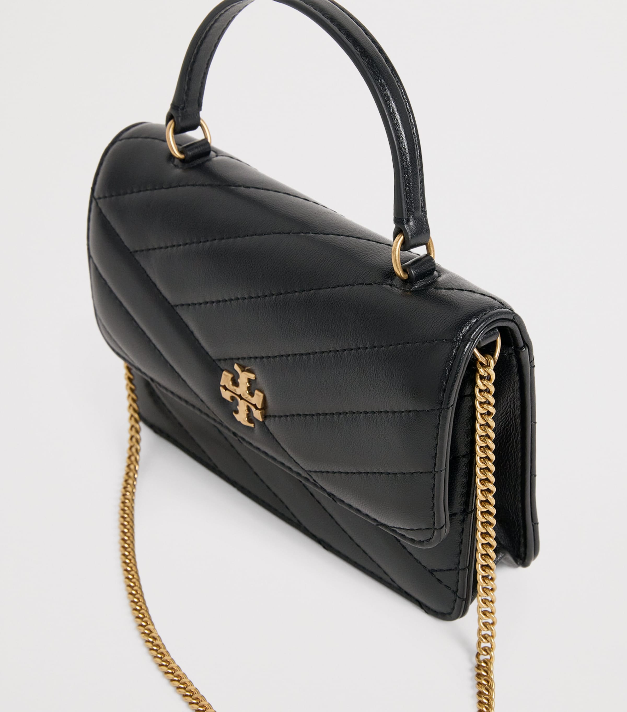 【新品】TORYBURCH KIRA CHEVRON 黒 TORY BURCH Mini Kira Chevron Top Handle Chain Wallet Black 152356