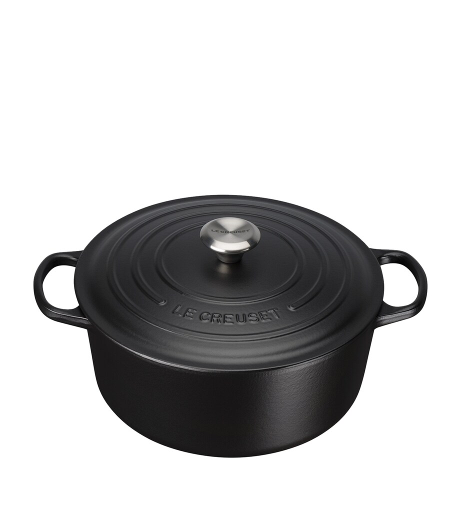 Le Creuset Cast Iron Round Casserole Dish (24cm) Black Image 1