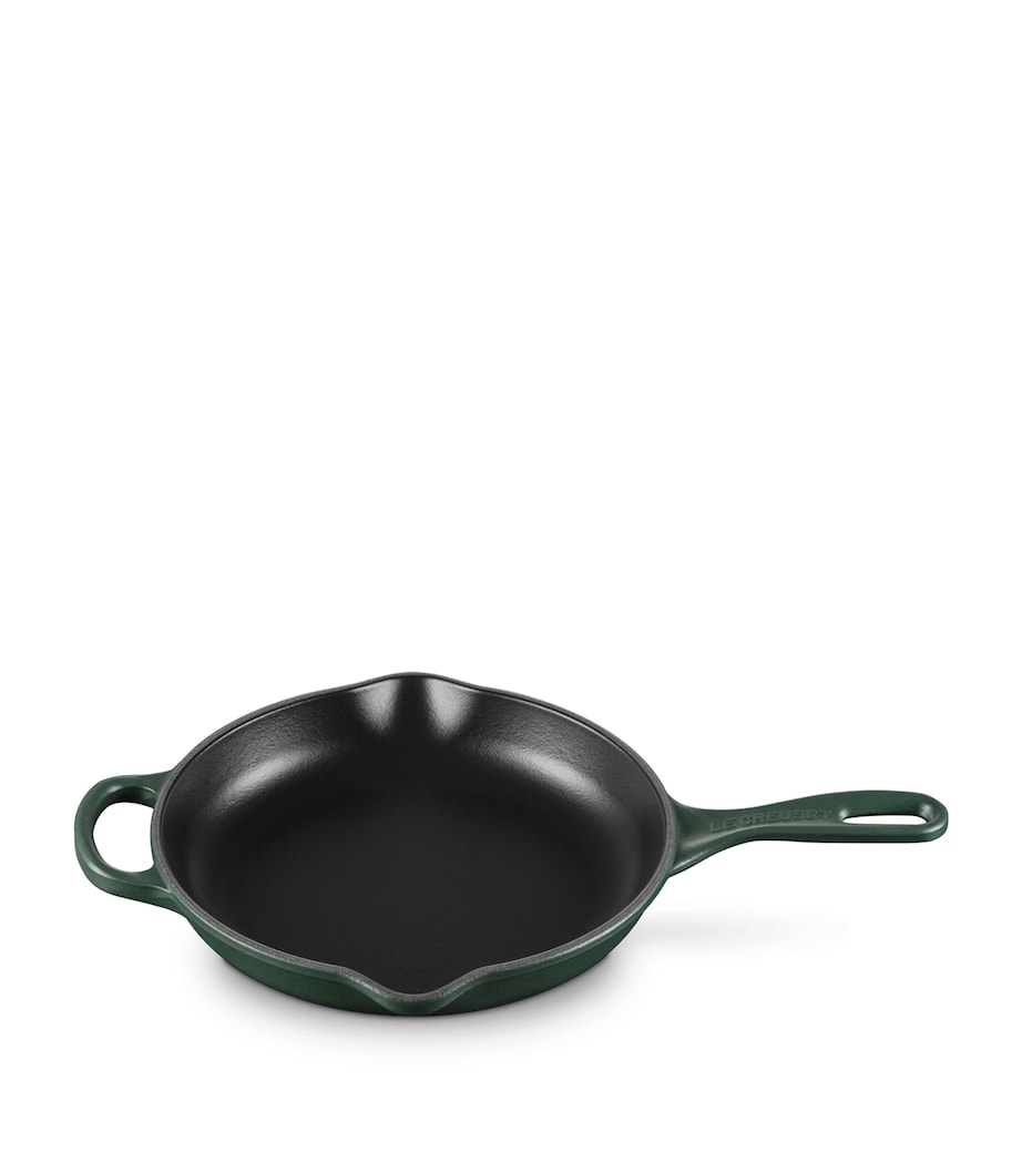 Le Creuset Cast Iron Skillet (23cm) Green Image 3