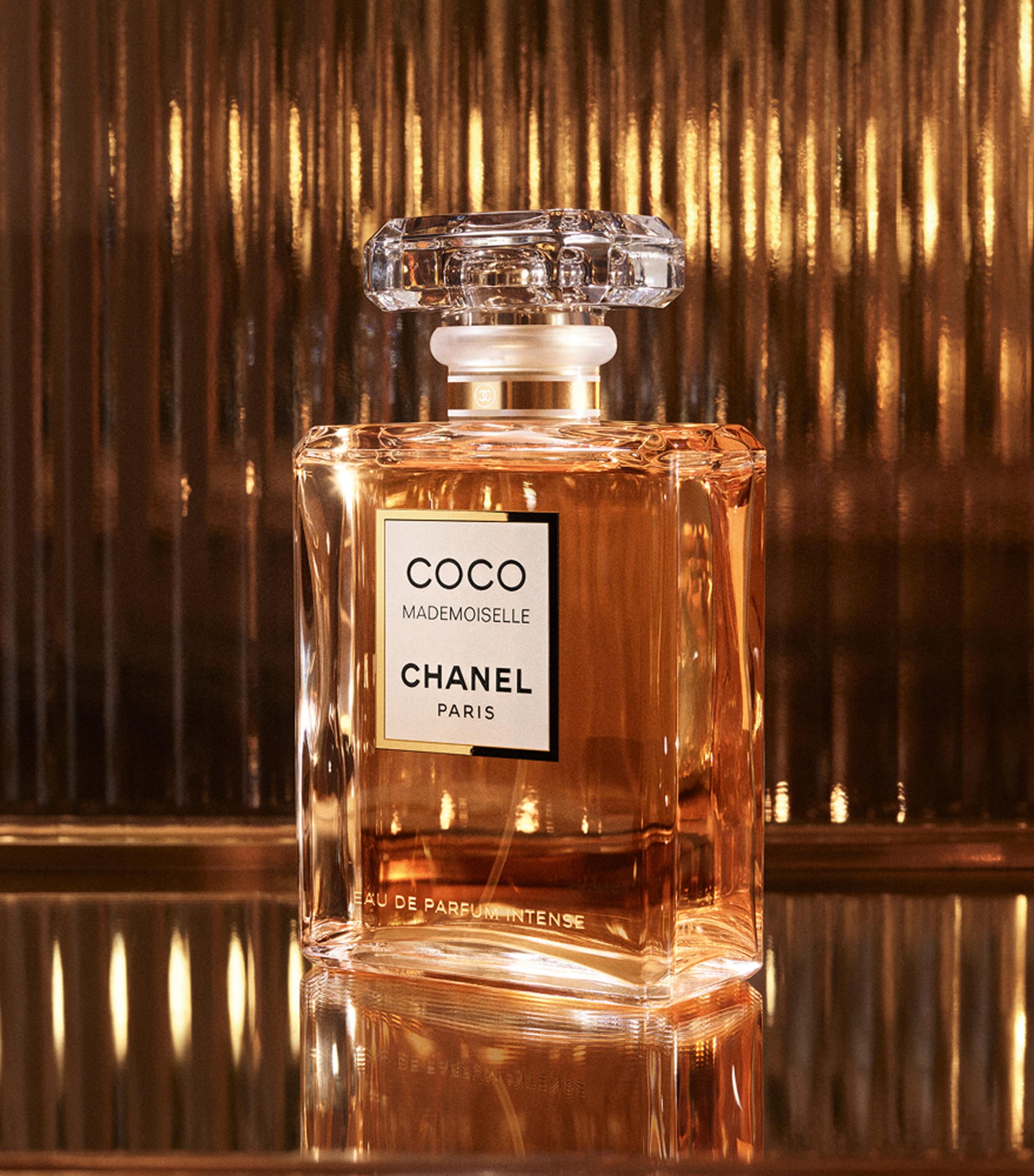 CHANEL COCO MADEMOISELLE Eau de Parfum Intense Spray (50ml) Image 3