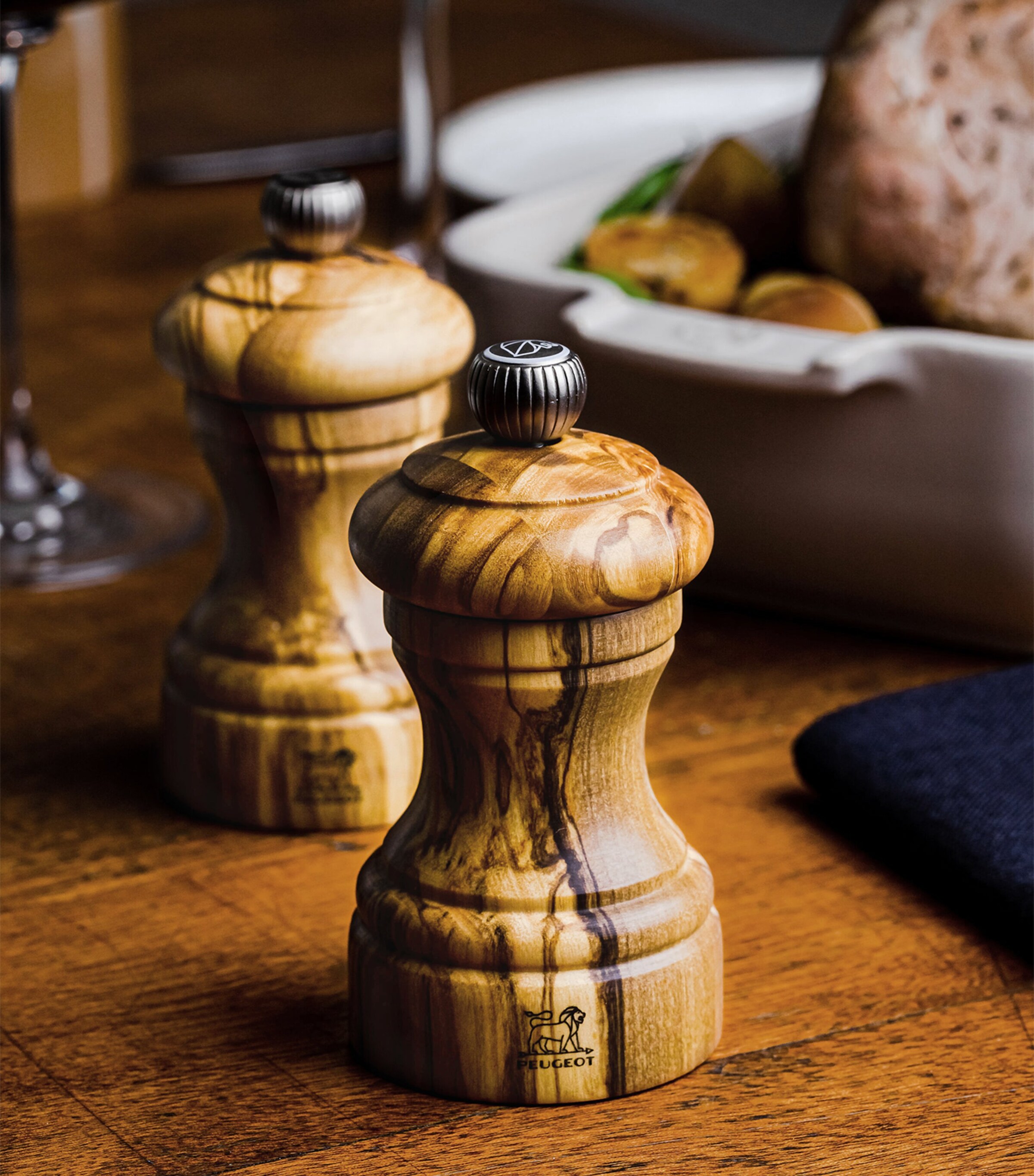 Peugeot Olive Wood Bistro Pepper and Salt Mill Set (10cm) Olive Wood Image 8