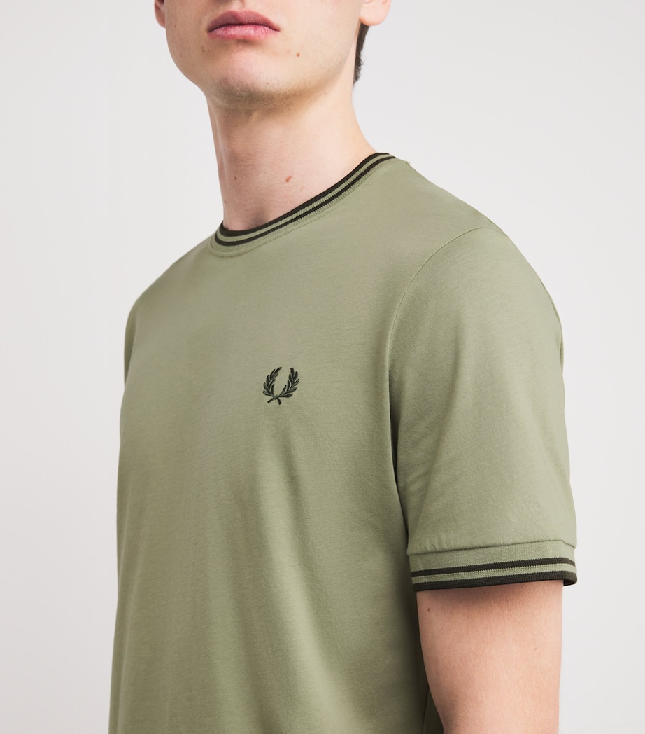 Twin Tipped Tennis T-Shirt Y64OLIVMNT/NGTGRN Image 6