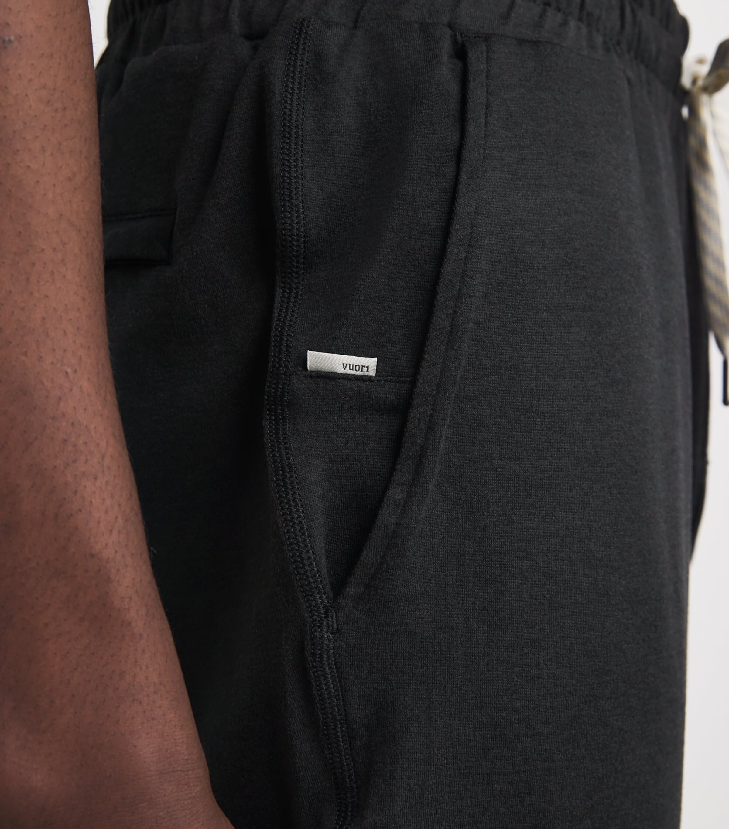 VUORI Mens Ponto Performance Sweatpants Hbk/black Heather Image 3