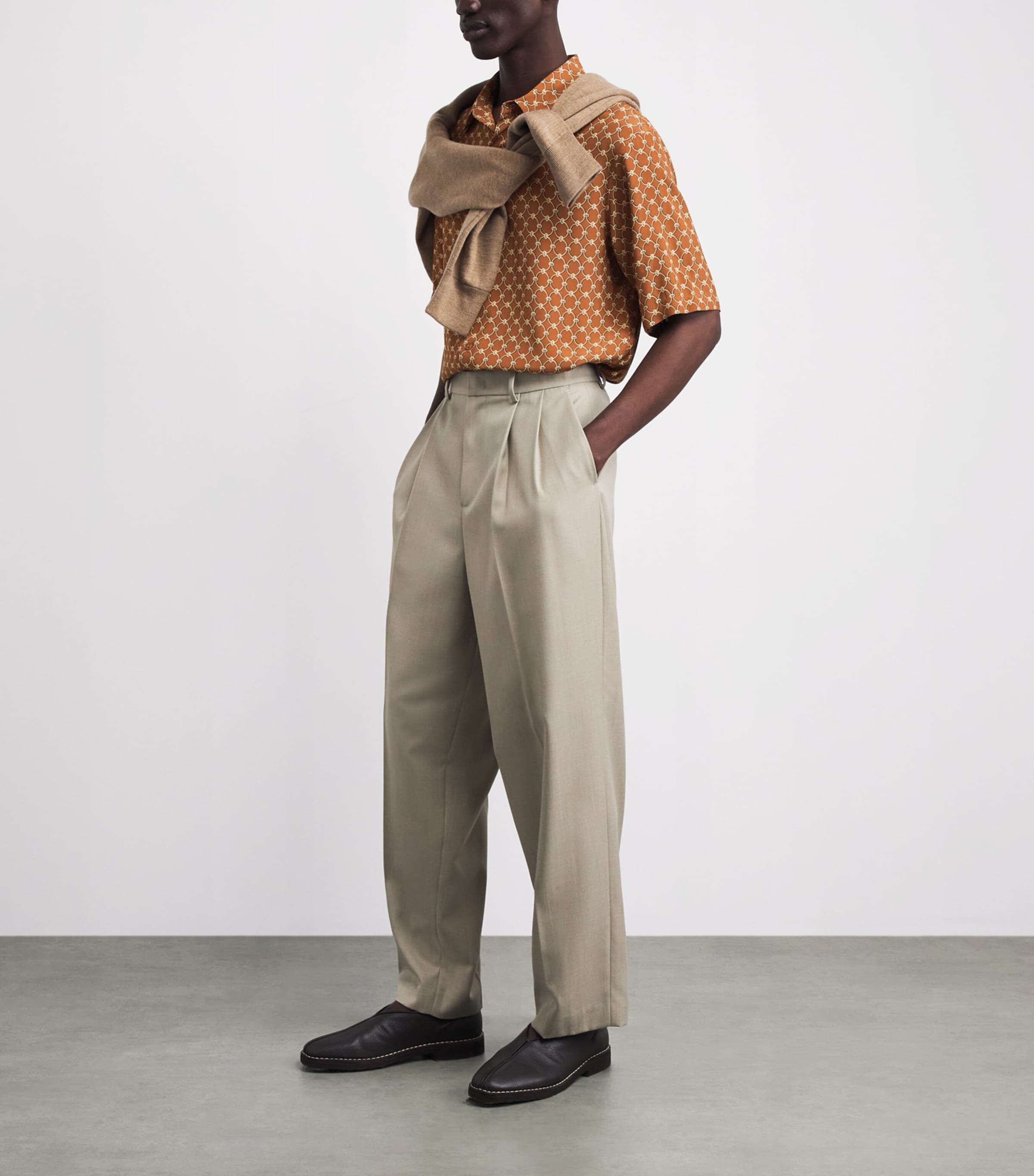 Sandro Paris Mens Link-Print Shirt Camel Image 2