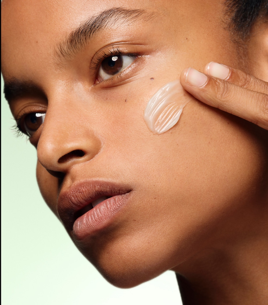 Refine Blurring Extending Primer NO COLOUR Image 3