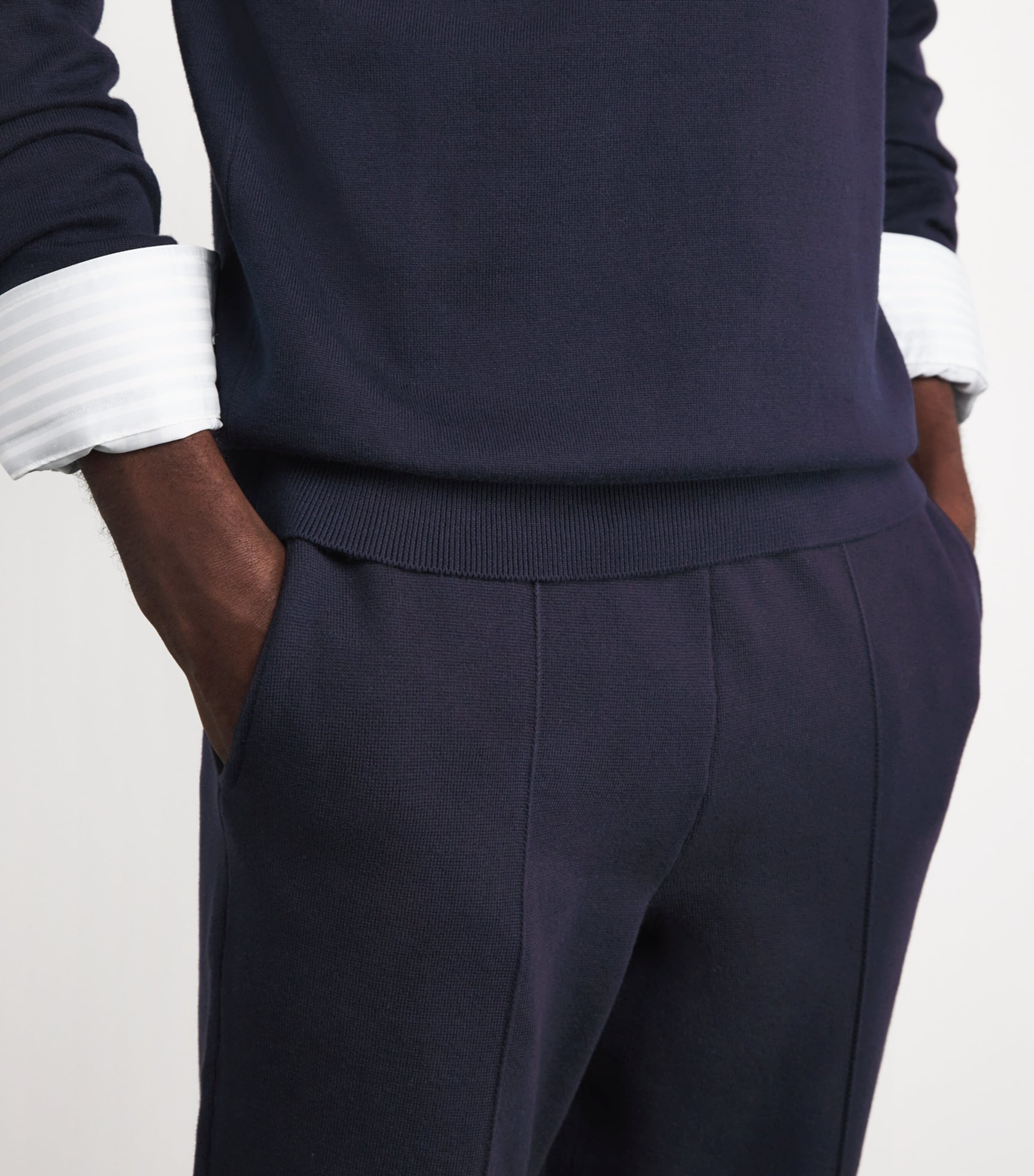 Falke Mens Organic Cotton Milano Trousers Night Sky Image 3