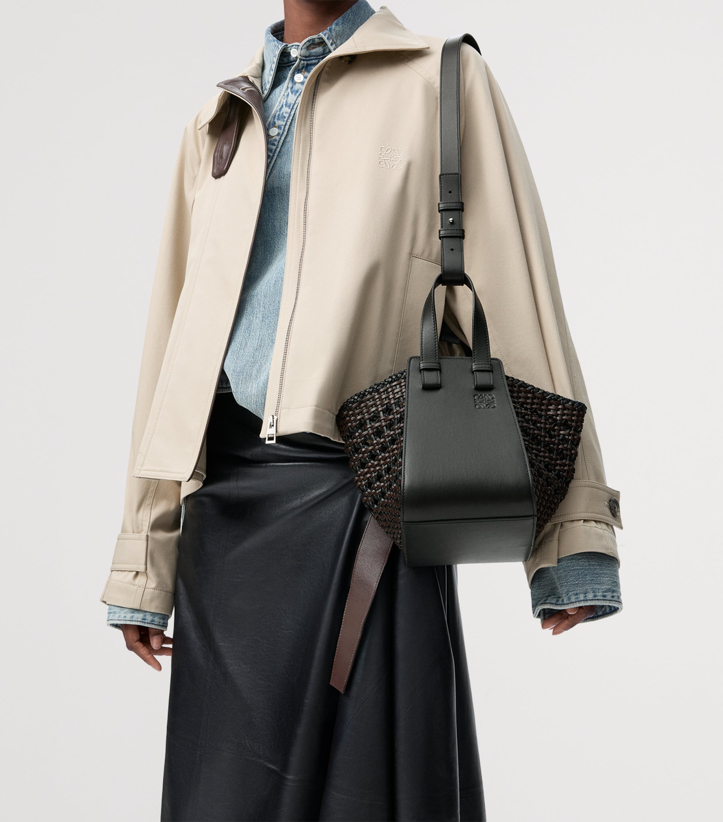 Leather Hammock Top-Handle Bag BLACK/BROWN Image 6