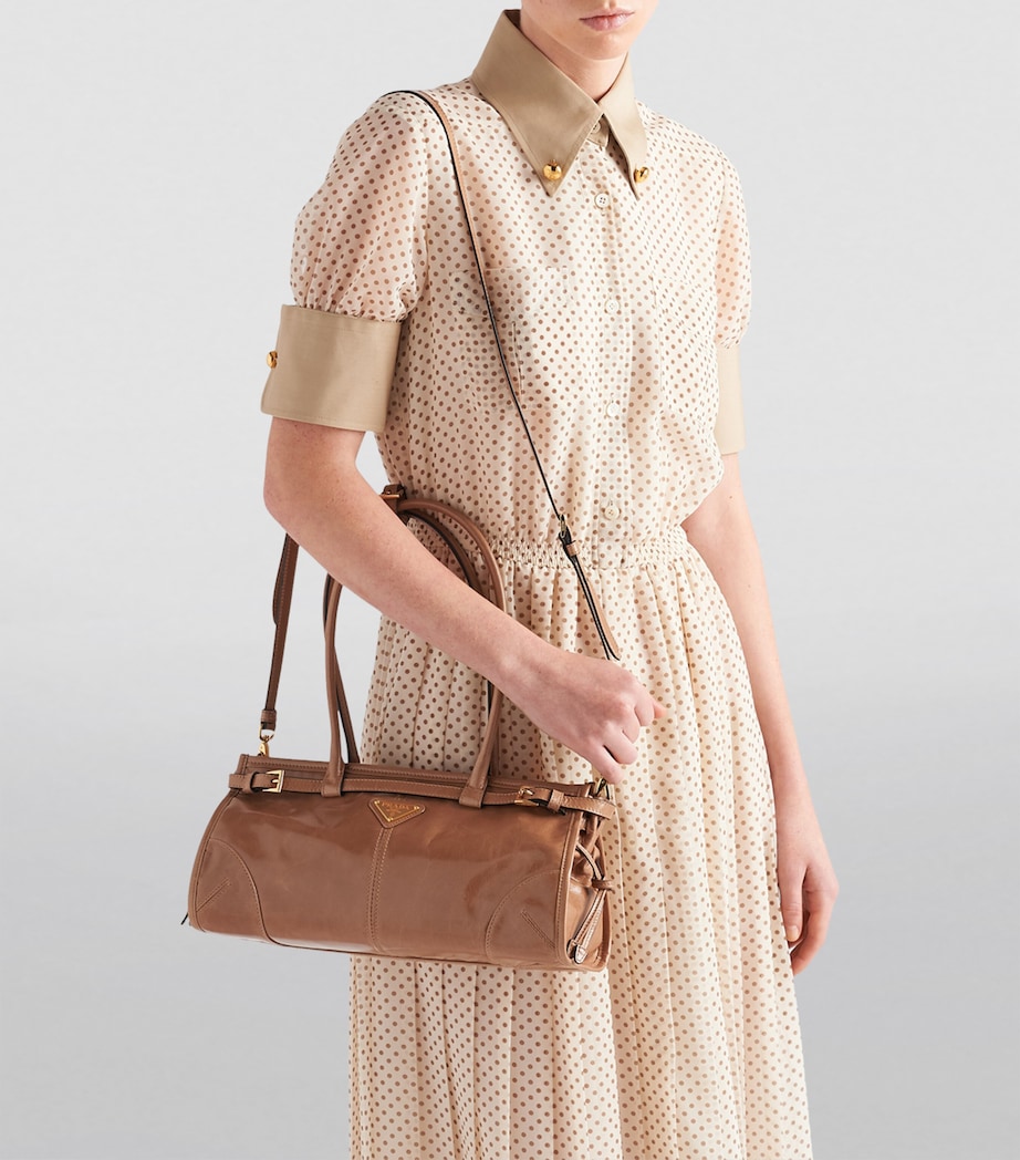 Medium Leather Top-Handle Bag F0LT6 Image 8