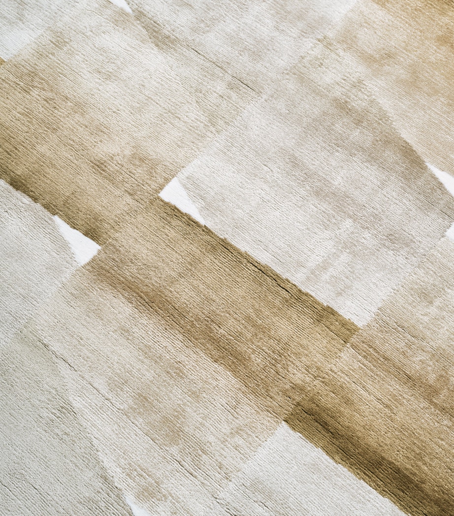 x Kelly Wearstler Crux Cognac Rug (1.83m x 2.74m) GOLD Image 2