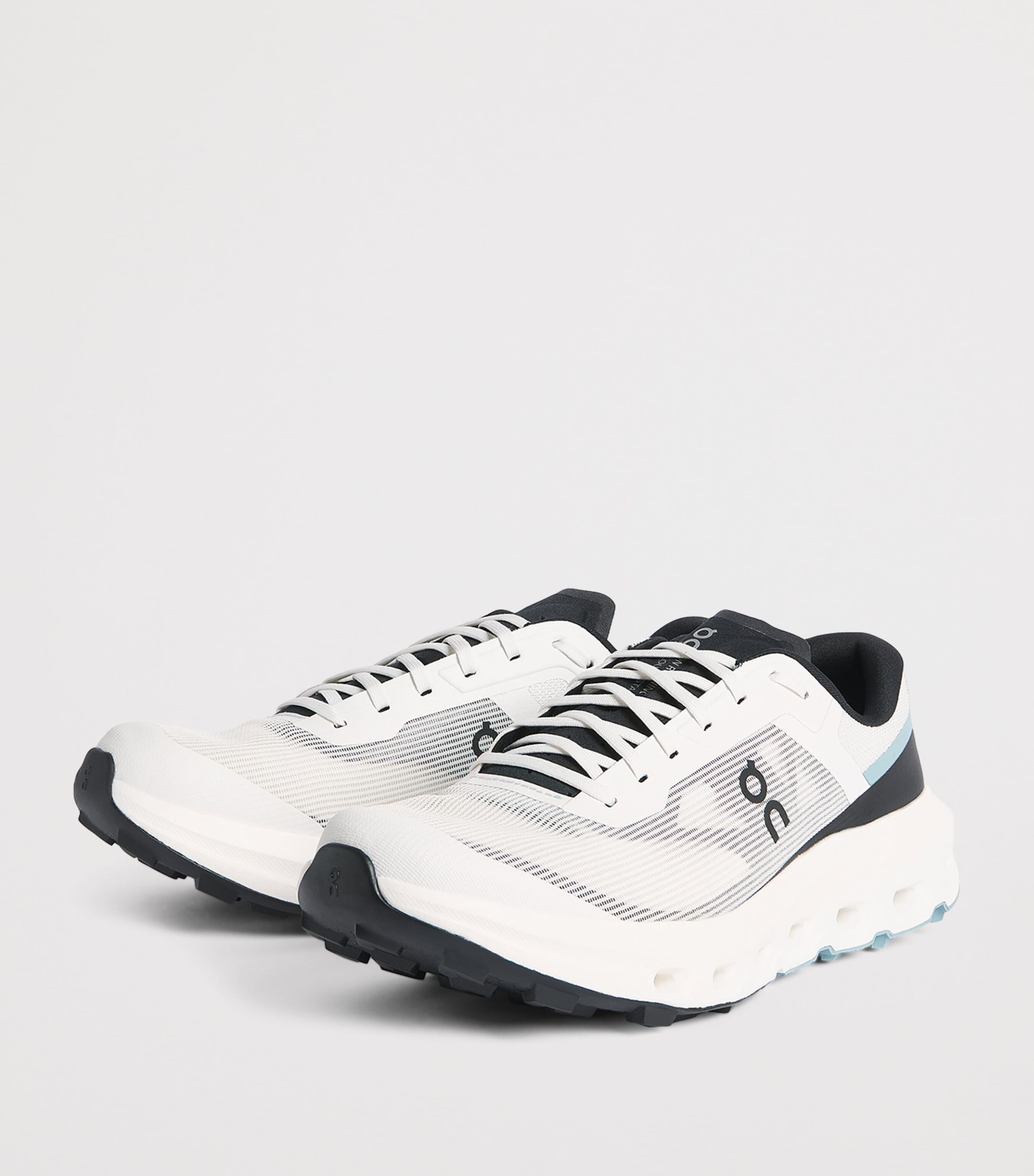 On Mens Cloudvista 3 Trainers Ivory | Wash Image 3