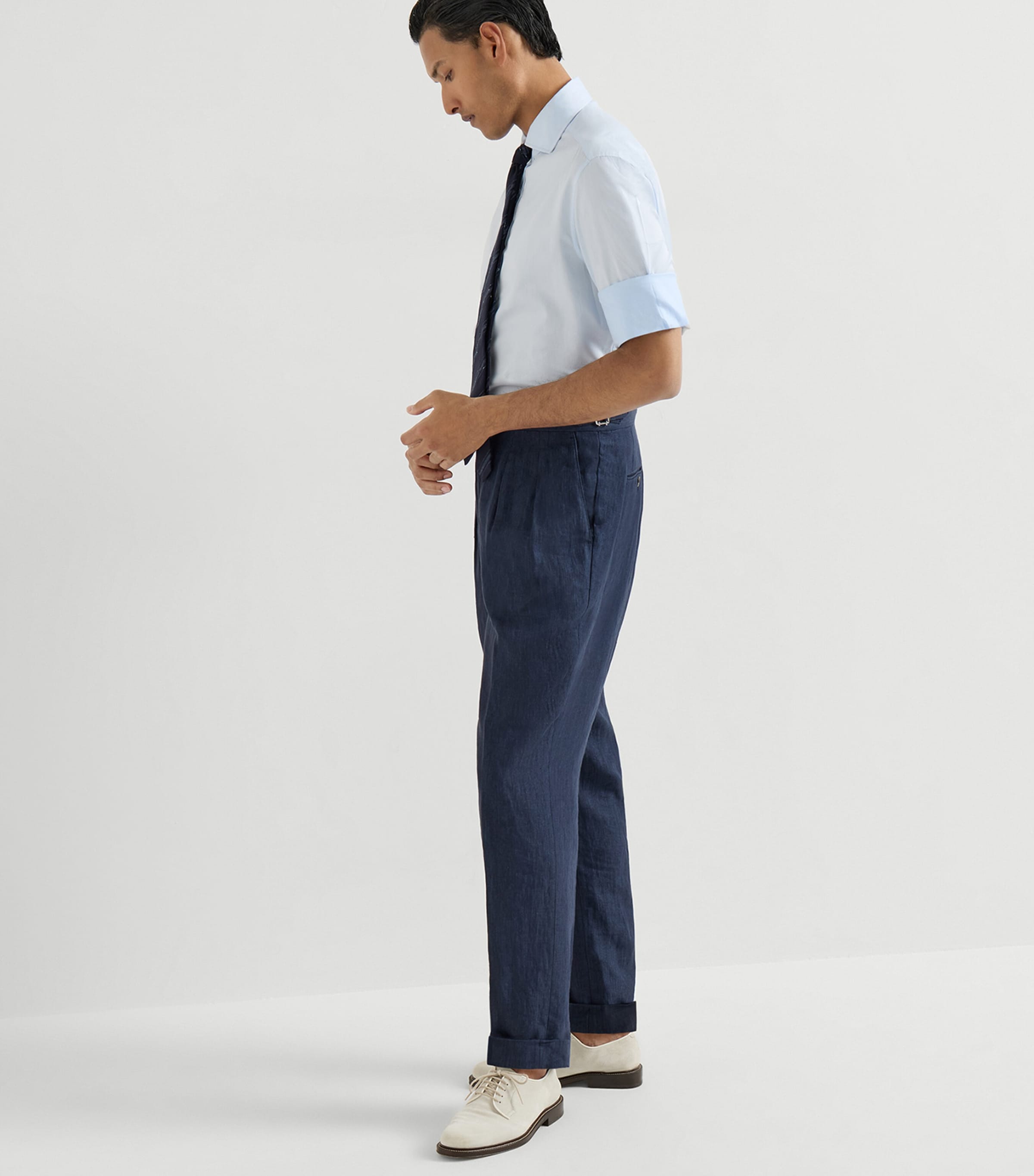 Brunello Cucinelli Mens Linen Taillored Trousers Image 4