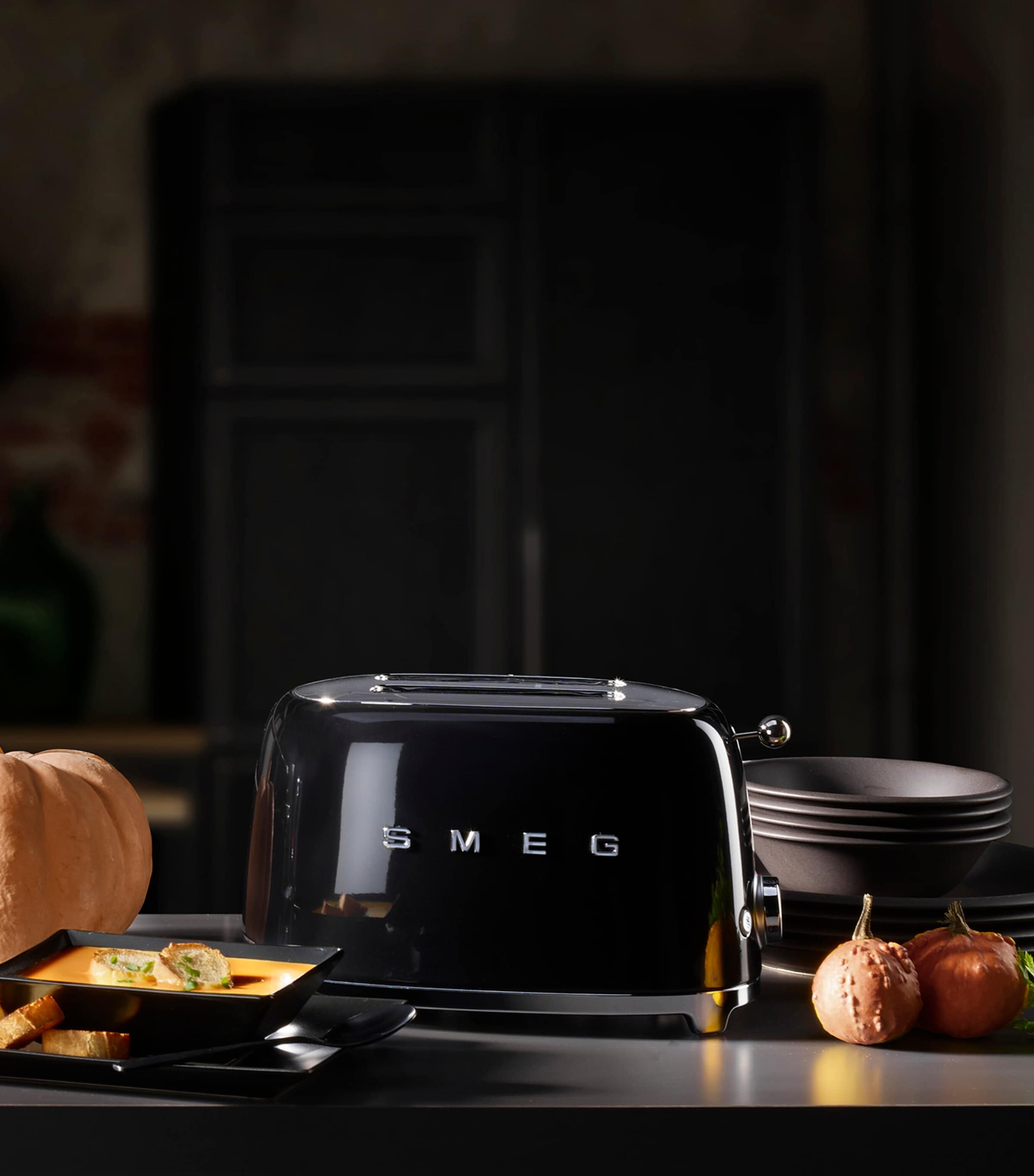 2-Slice Toaster BLACK Image 2