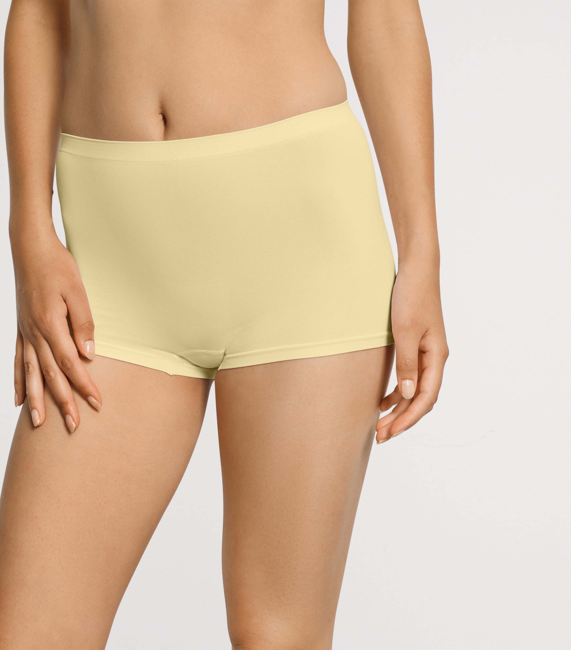 Touch Feeling Boy Shorts VANILLA HIGHLIGHT Image 2