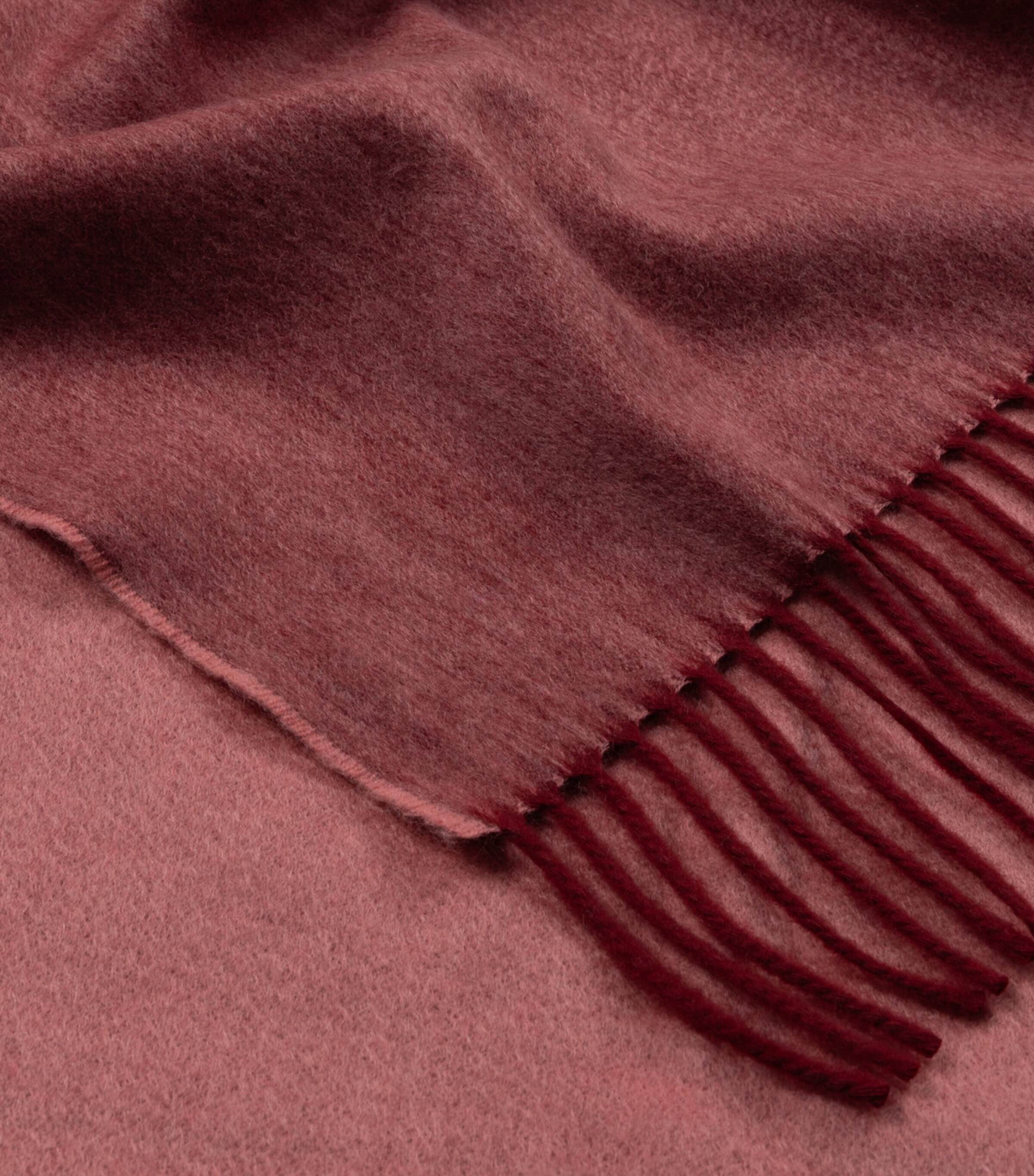 Begg x Co Cashmere Arran Reversible Throw (147cm x 183cm) Wine Sandrose Image 2