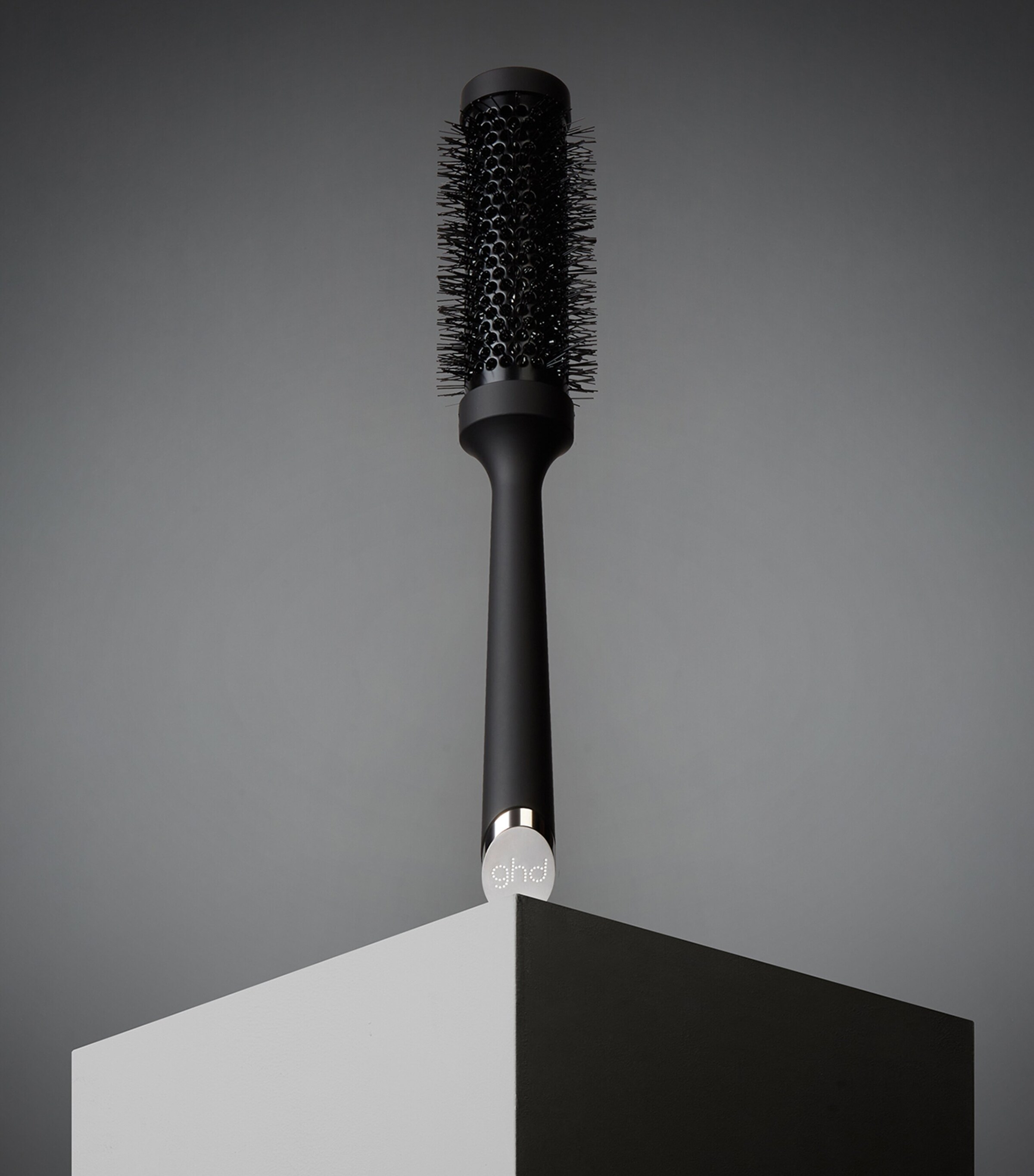 The Blow Dryer Ceramic Radial Size 2 Hair Brush NO COLOUR Image 4