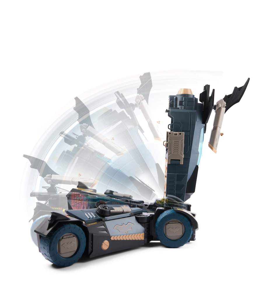 Ultimate Transforming Batmobile Playset MULTI Image 5