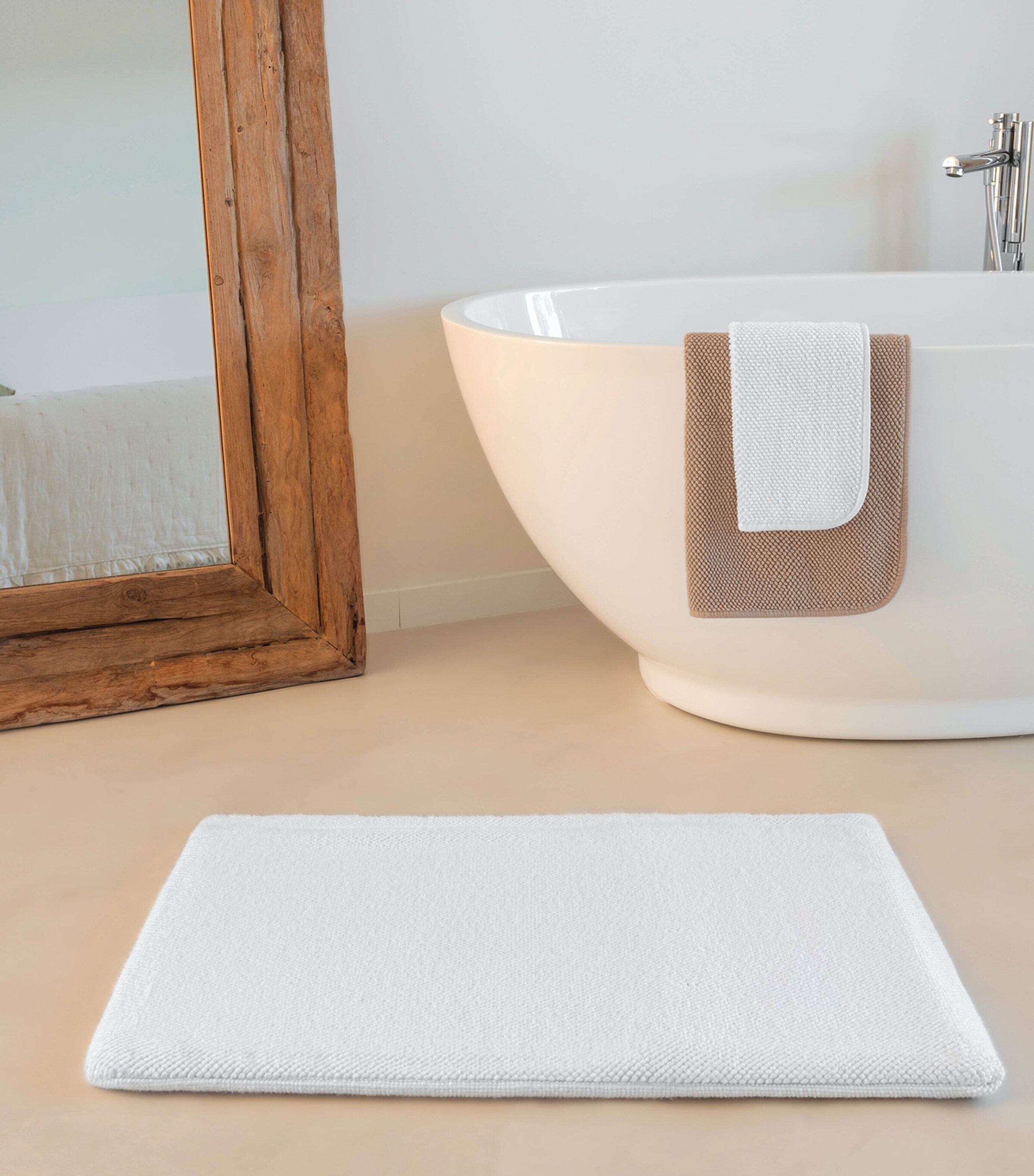 Cotton Pearls Bath Mat (60cm x 100cm) WHITE Image 2