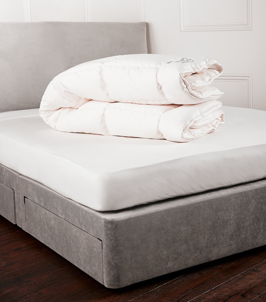 Heaven Supreme Mattress Topper (150cm x 200cm) WHITE Image 3