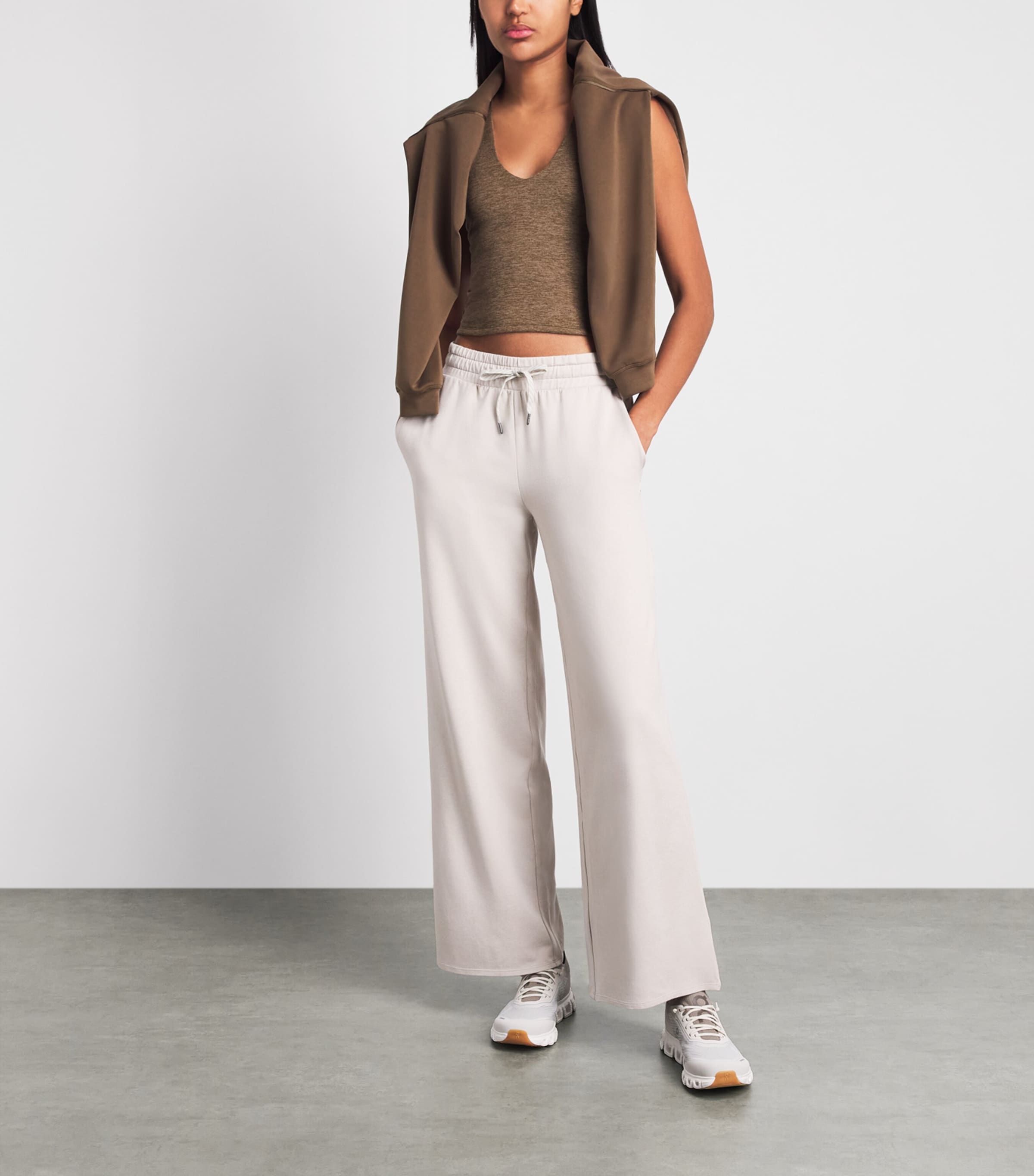 Varley Womens Cropped Ruby Tank Top Teak Olive Marl Image 2