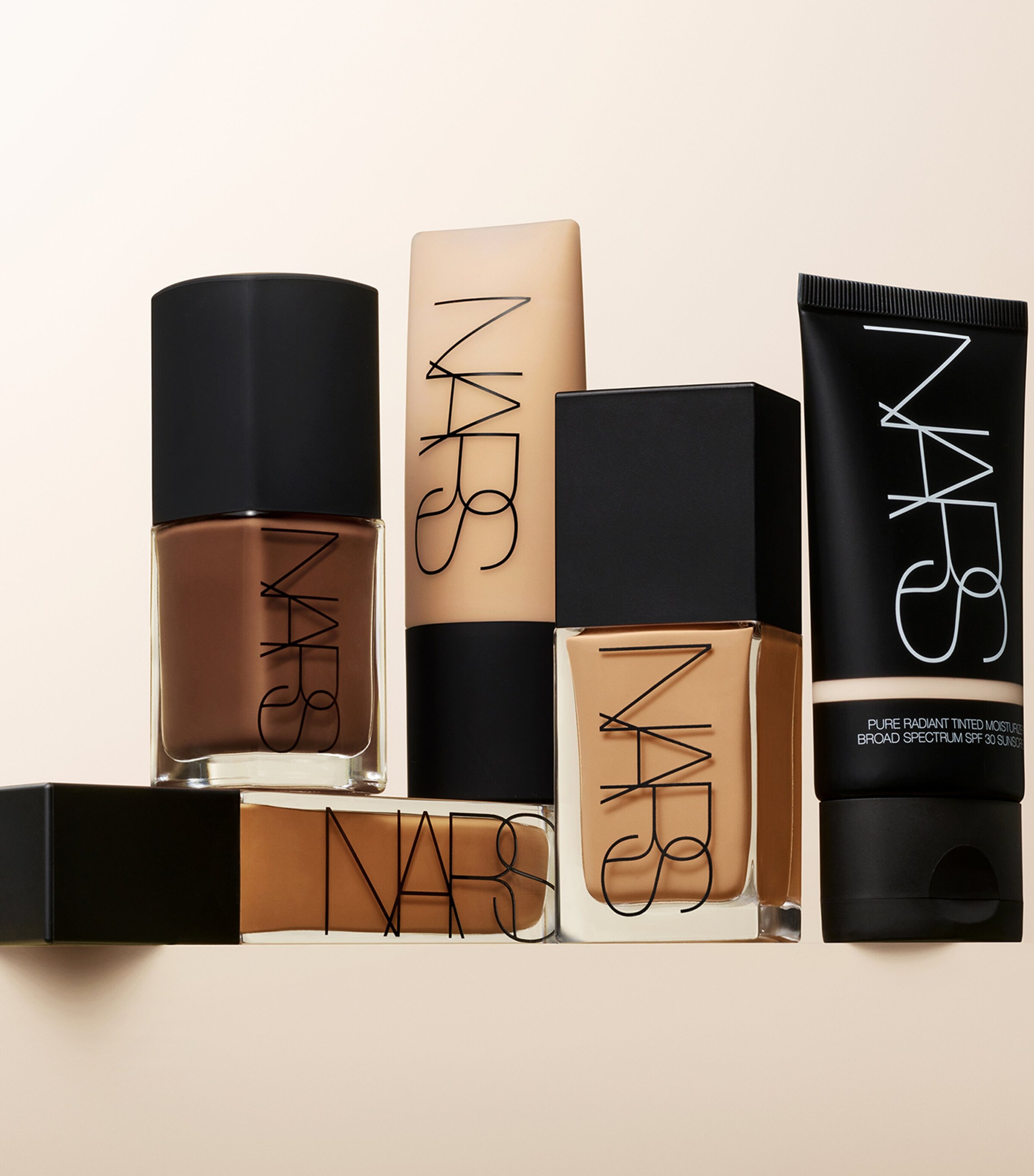 NARS Soft Matte Complete Foundation | Make-up | Face | Foundations | Designers | Nars NARS Soft Matte Complete Foundation | Make-up | Face | Foundations | Designers | Nars