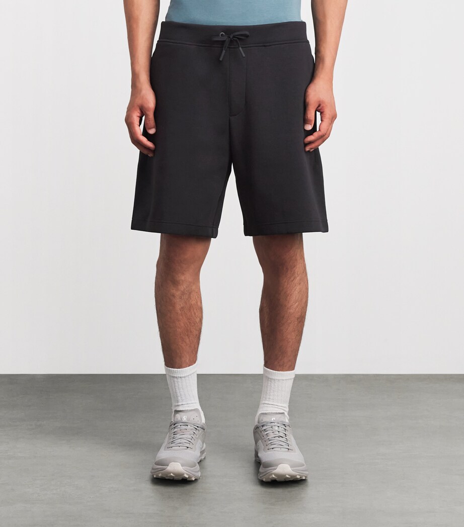 On Mens Focus Tech Shorts Black Image 4