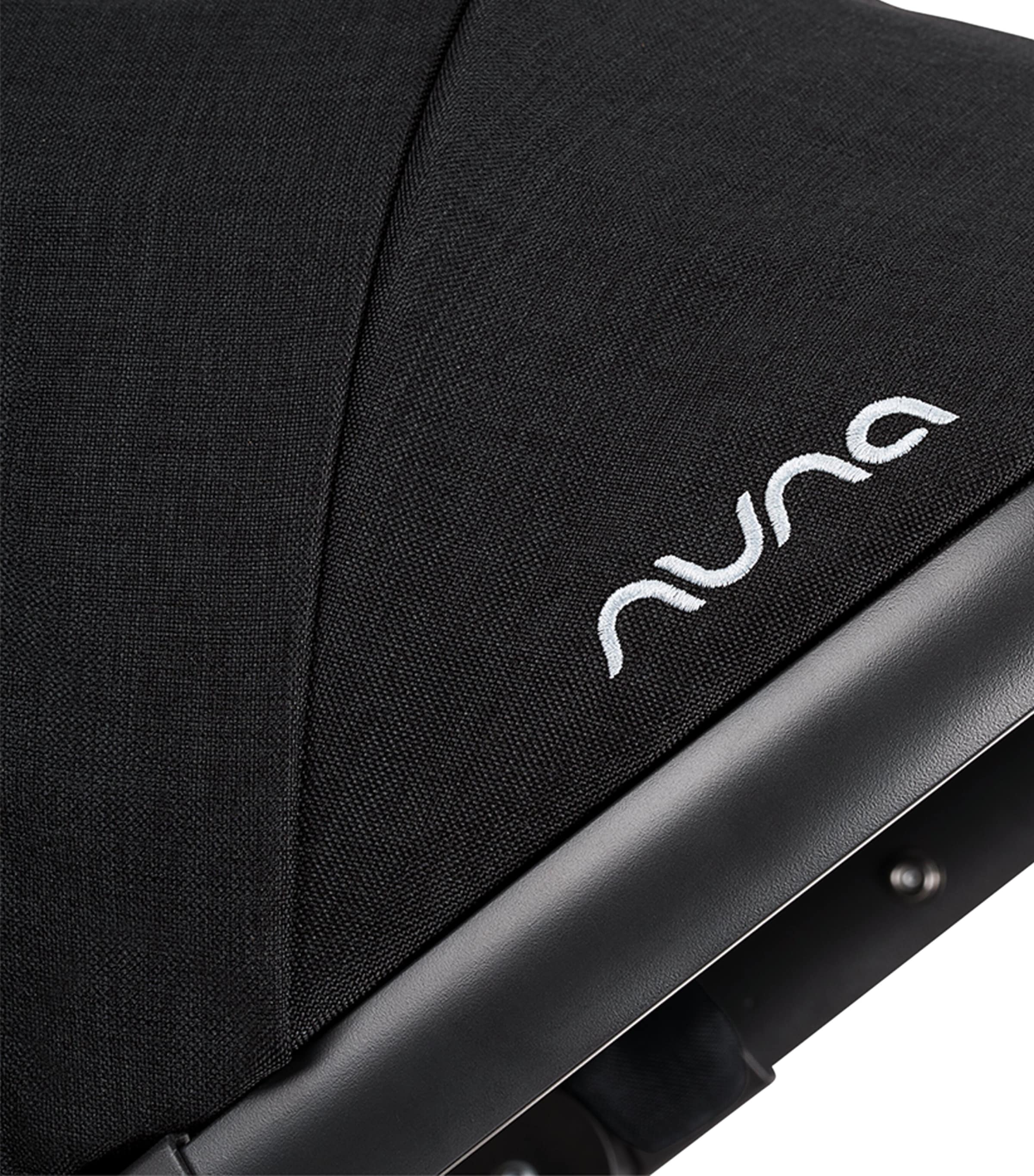 Nuna MIXX Carrycot Caviar Image 6