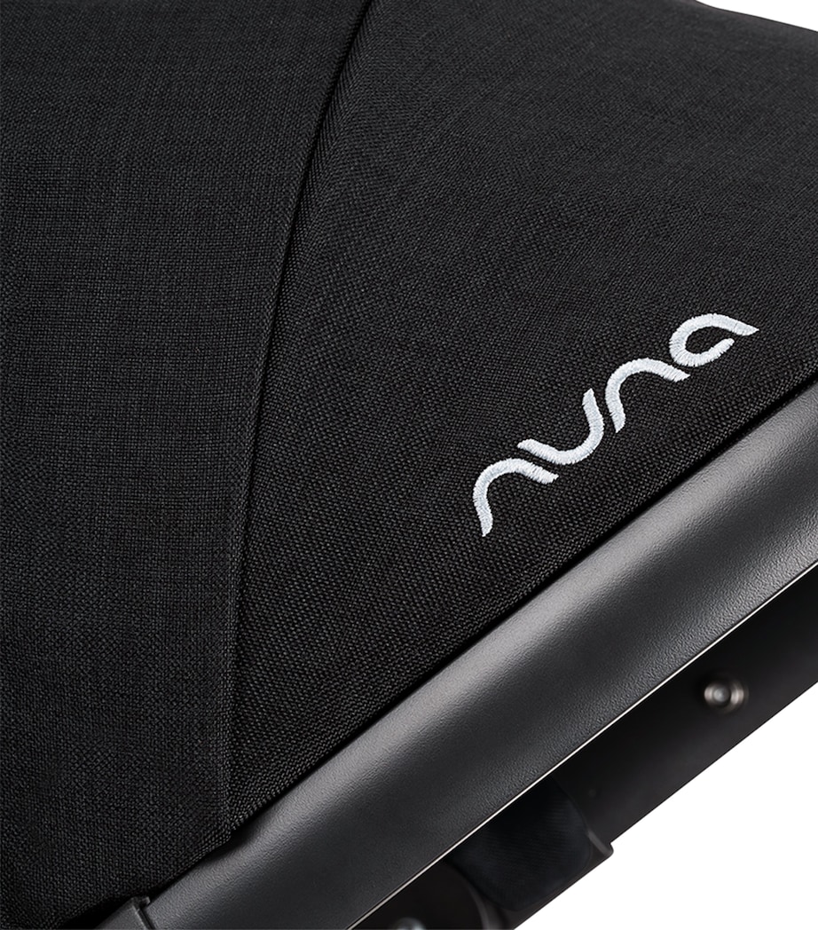 Nuna MIXX Carrycot Caviar Image 6