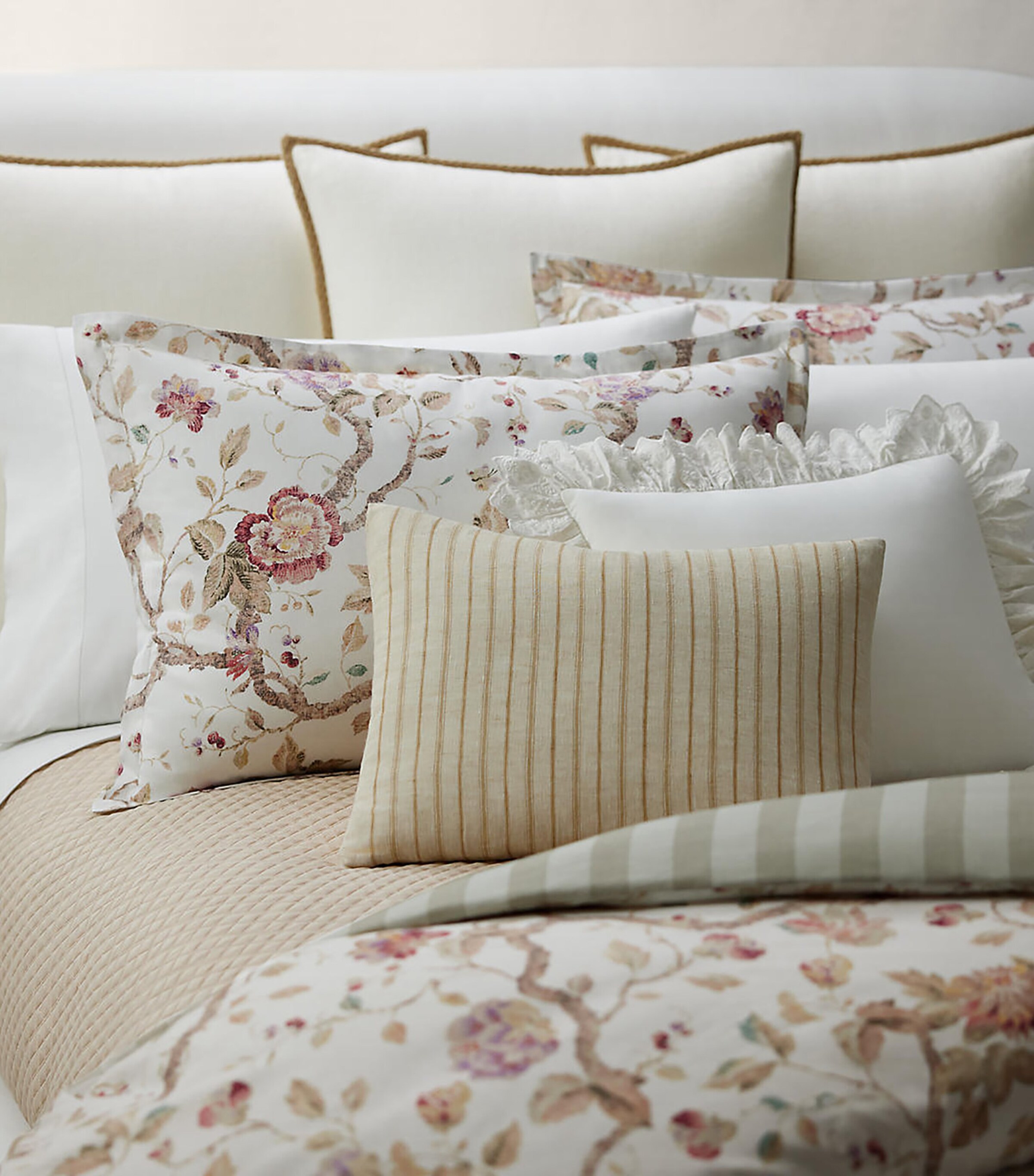Ralph Lauren Home Elsie Oxford Pillowcase (50cm x 75cm) Cream Image 6