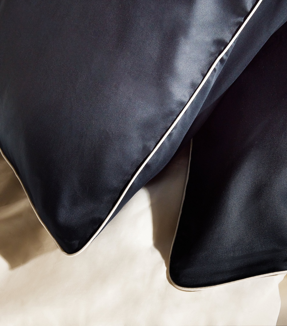 Mayfair Piped Pillowcase Pair (50cm x 75cm) BLACK/CREAM Image 4