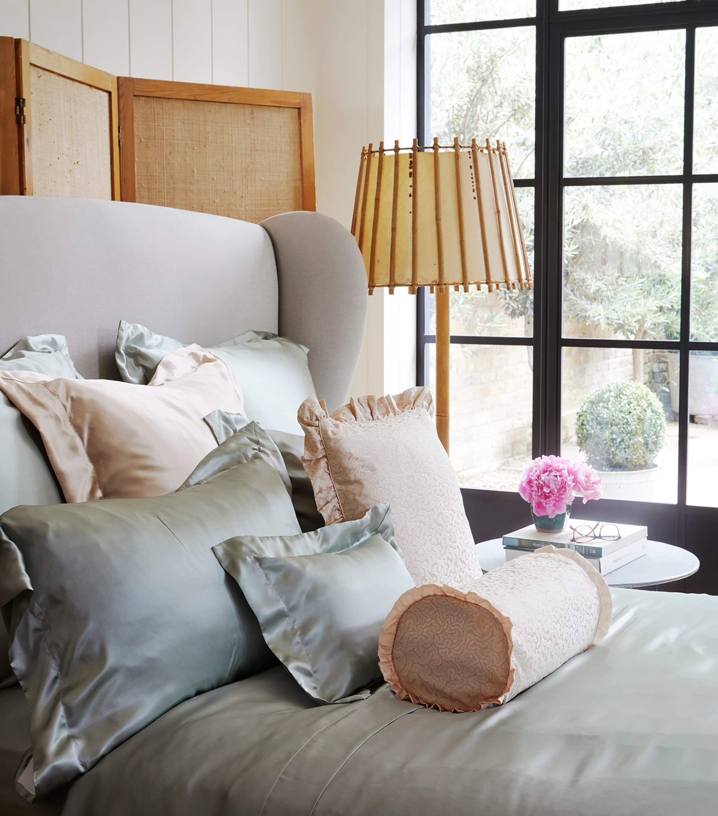 Gingerlily Silk Square Oxford Pillowcase (65cm x 65cm) Sage Image 2