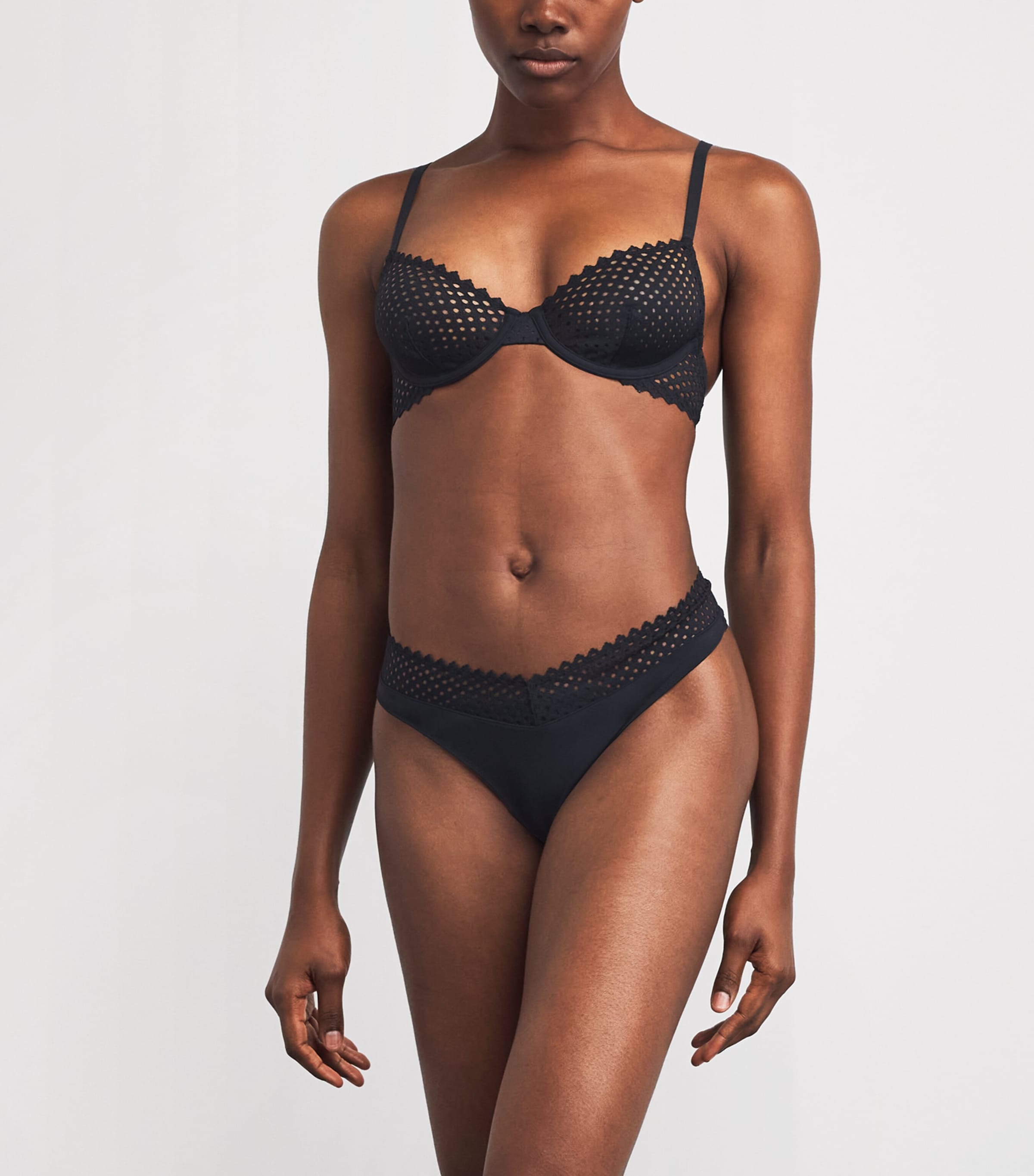 Wolford Womens Romantic Net Demi Bra Black Image 2
