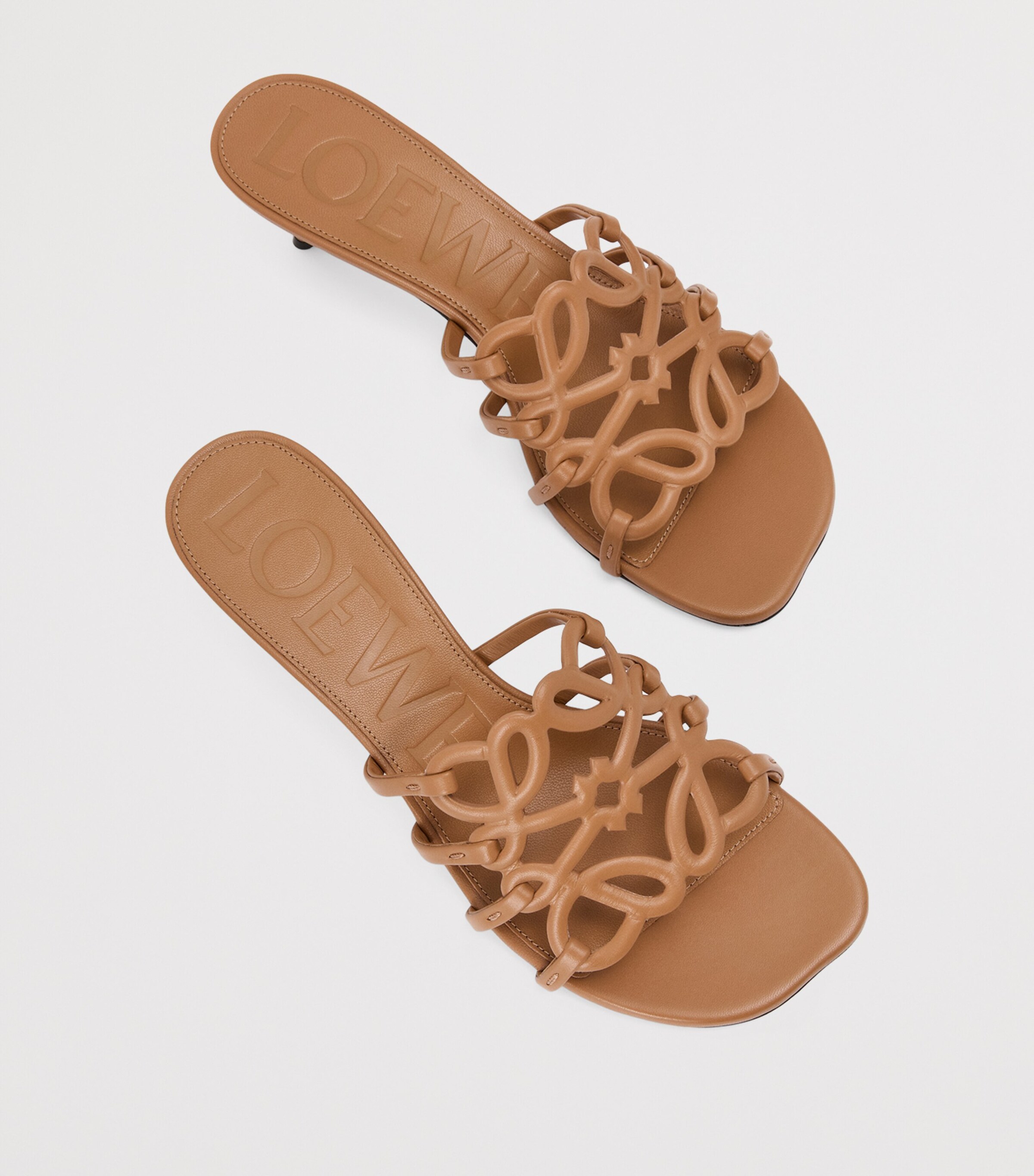 美品LOEWEPaula'sIbizaEaudeToilette50ml LOEWE Brown x Paula's Ibiza Leather Petal Anagram Heeled Slides 45
