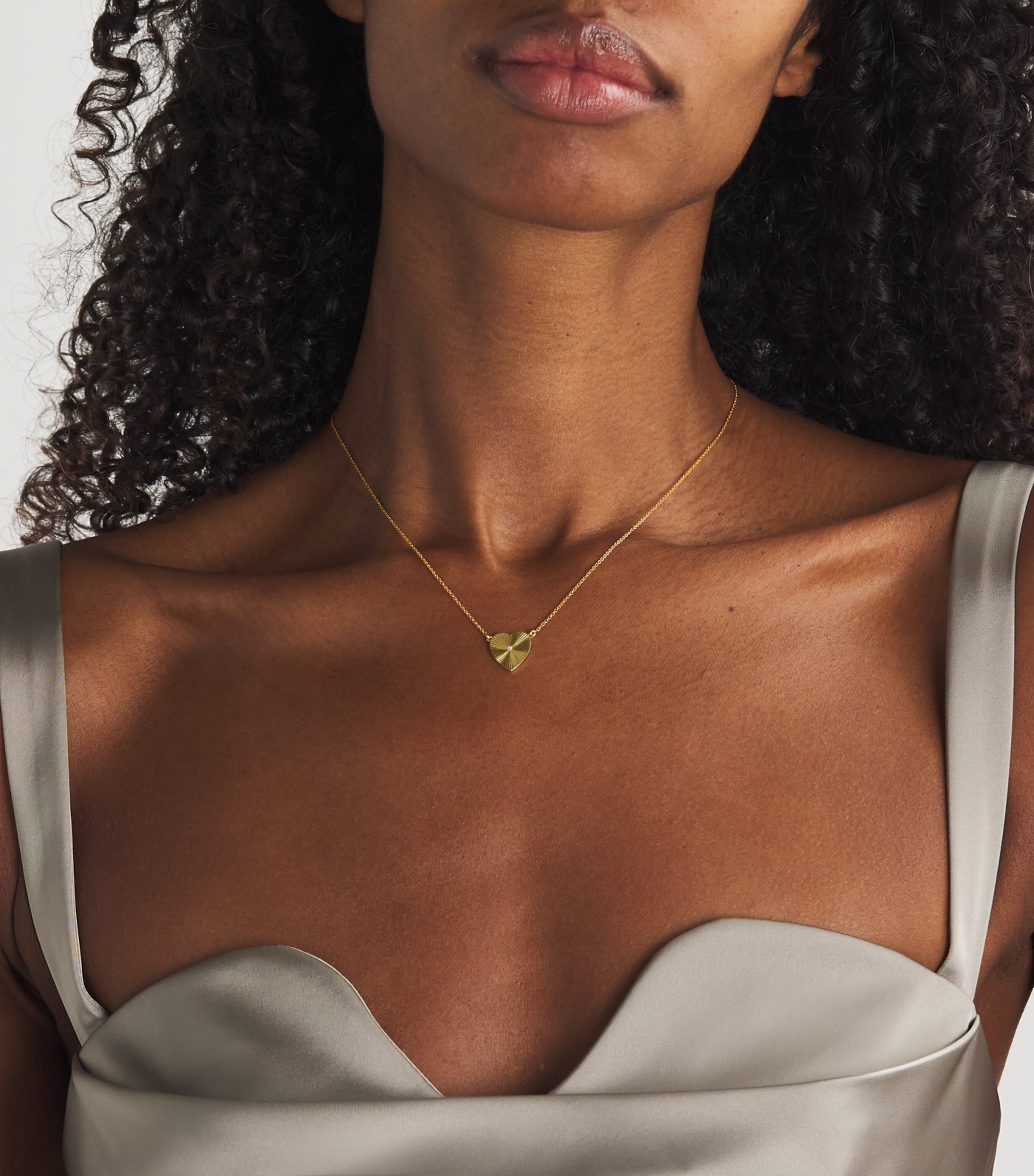 Mini Yellow Gold and Diamond Edith '70s Heart Necklace YELLOW GOLD Image 2