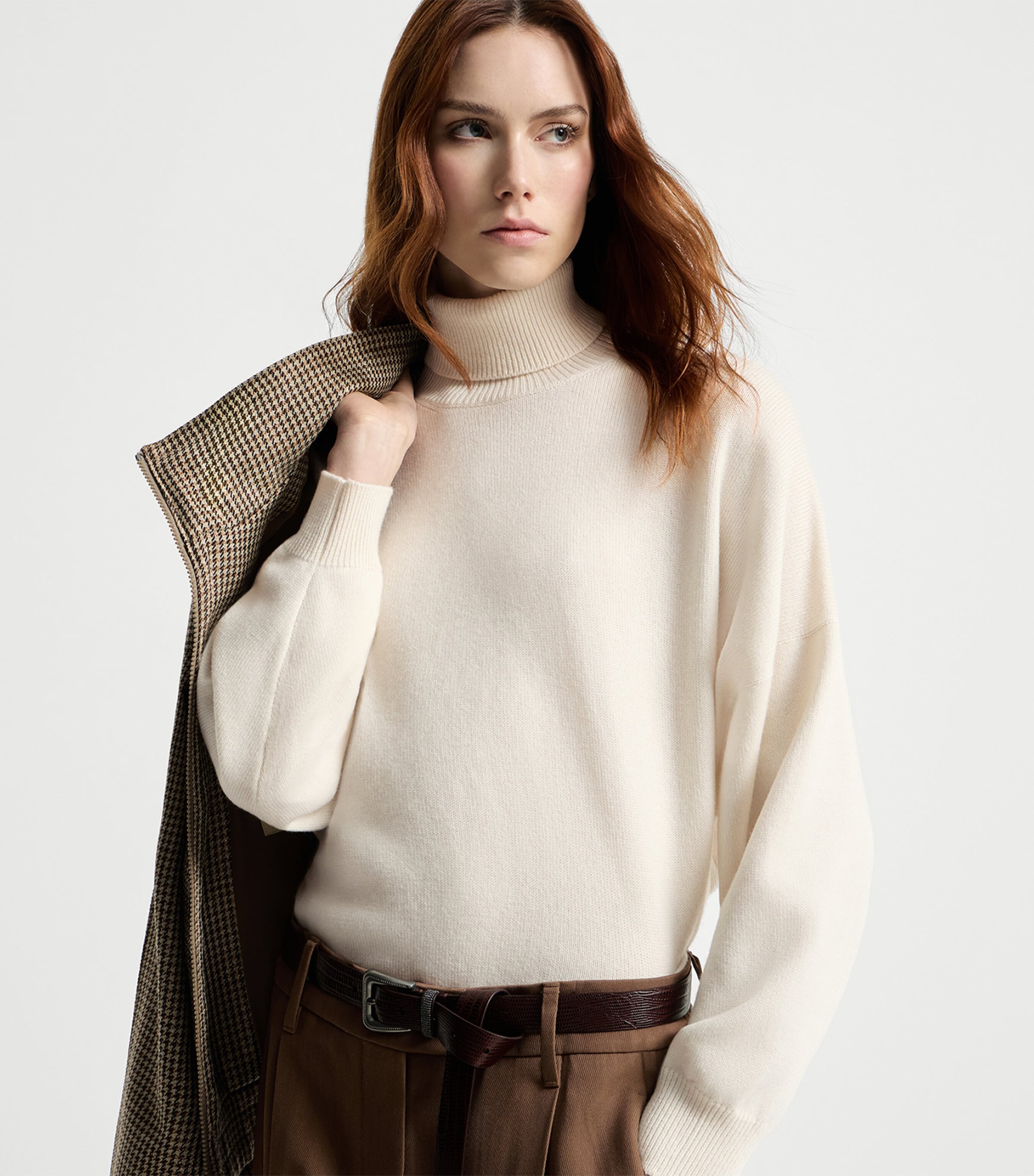 Brunello Cucinelli Womens Cashmere Rollneck Sweater Image 4