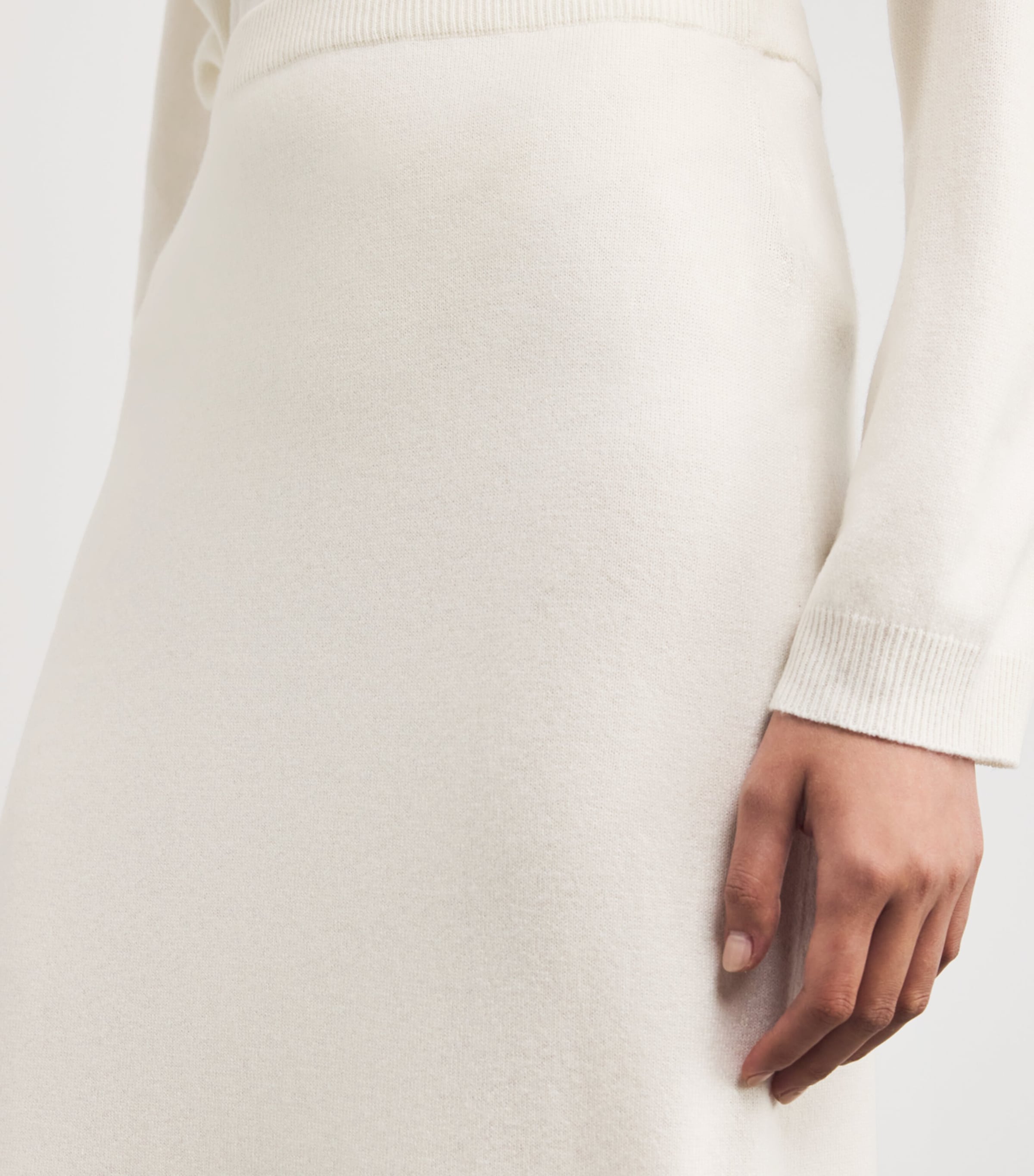 VIP【関税送料無料】希少 Fabiana Filippi Boucle Mini Skirt FABIANA FILIPPI Seamed A-Line Midi Skirt | Neiman Marcus