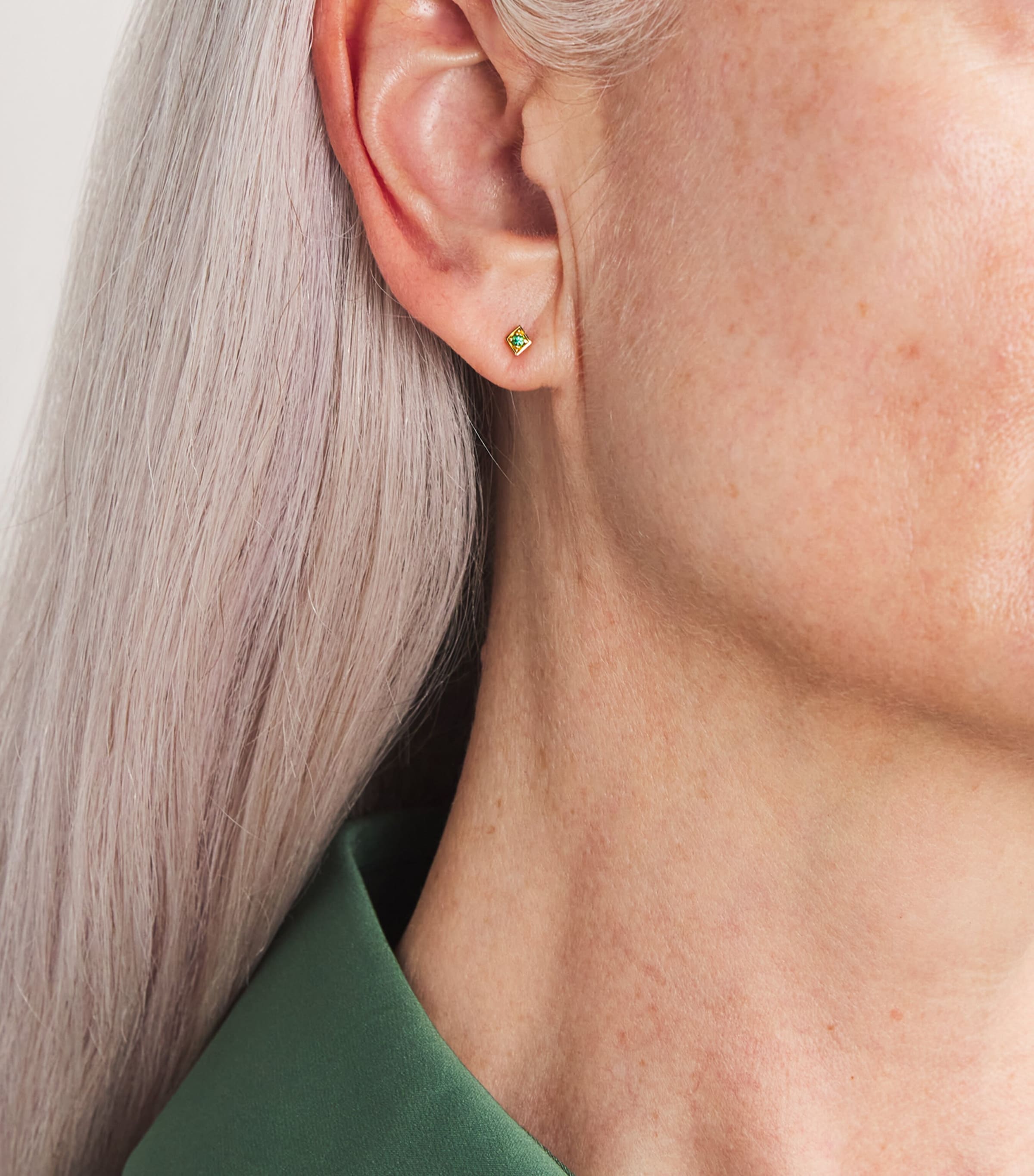 Yellow Gold and Emerald Lone Burst Single Stud Earring YELLOW GOLD Image 2